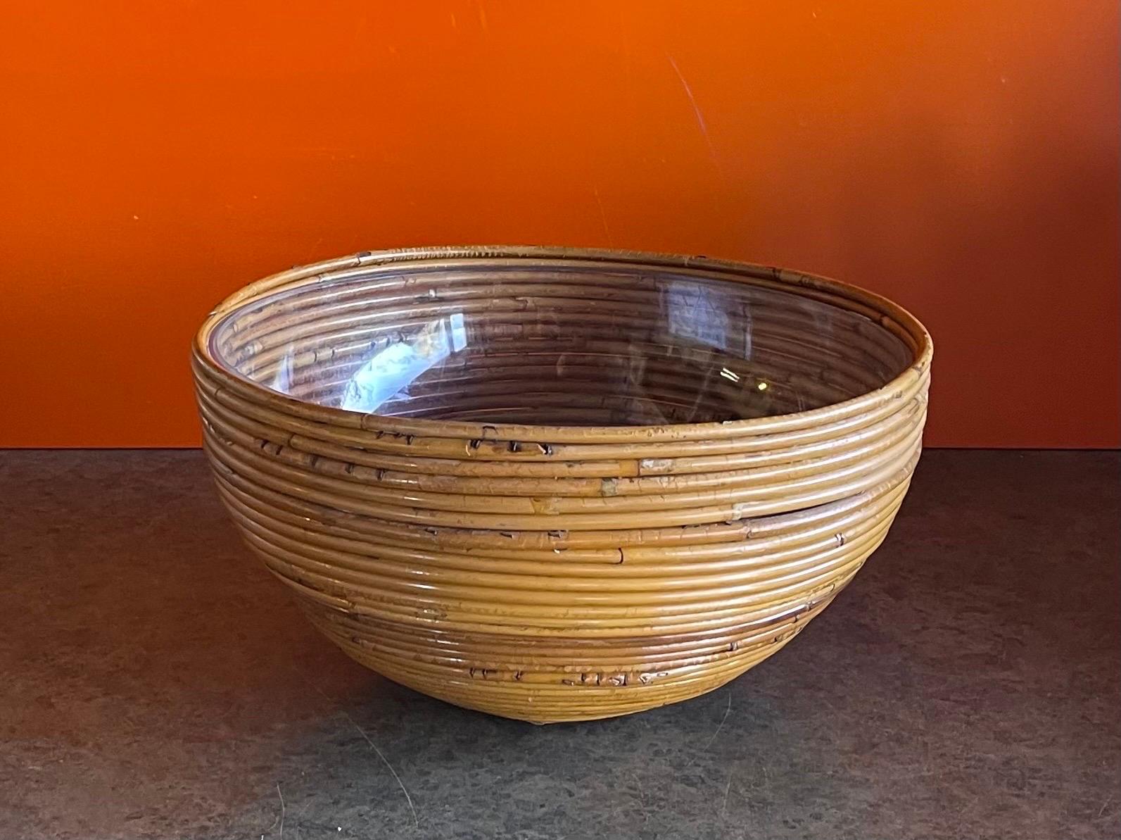 Large Italian Pencil Reed Bamboo Basket Bowl / Planter with Liner In Good Condition For Sale In San Diego, CA