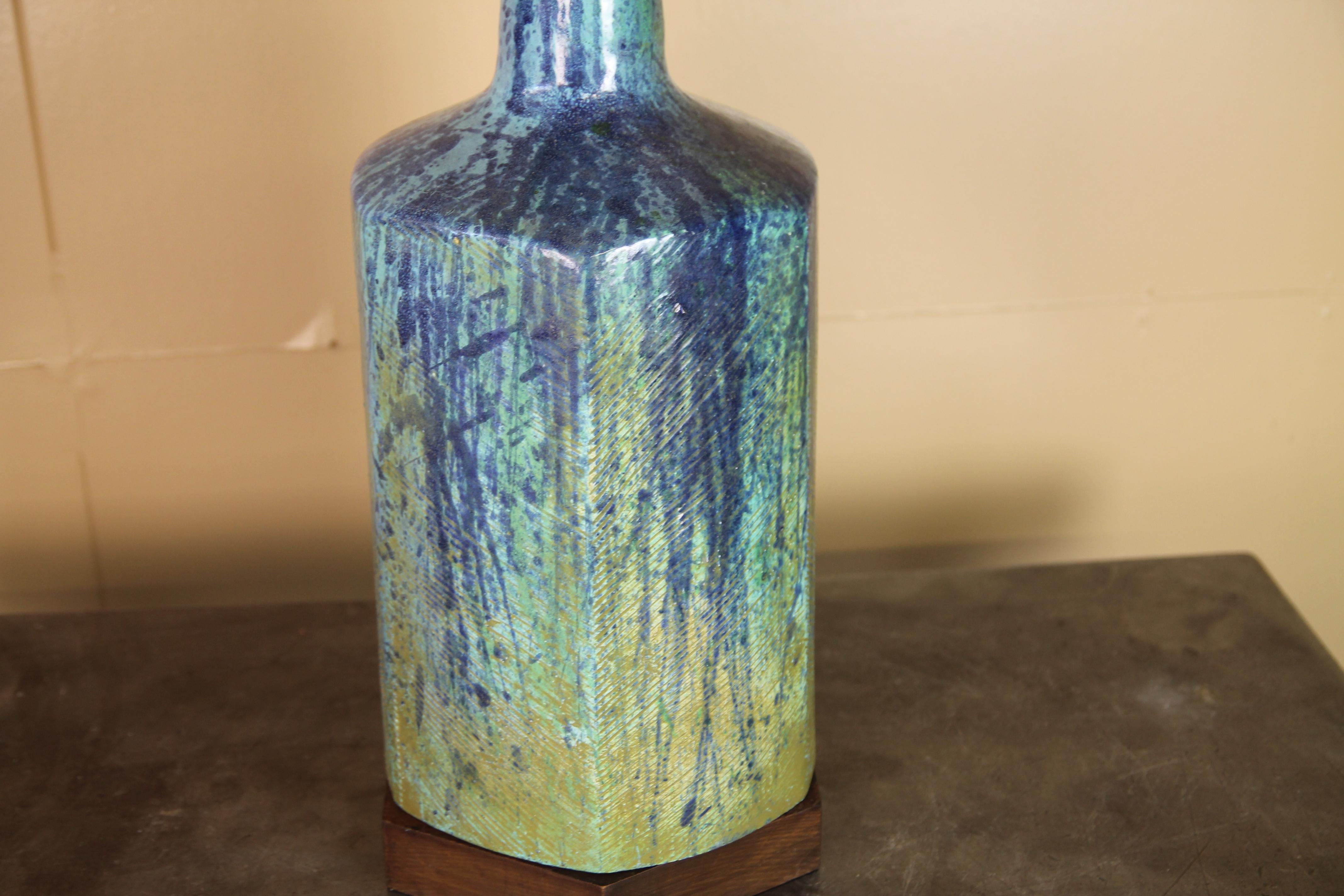 Mid-Century Modern Large Italian Pottery Lamp For Sale