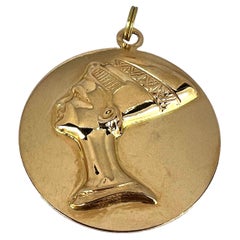 Large Italian Queen Nefertiti Bust 18K Yellow Gold Charm Pendant