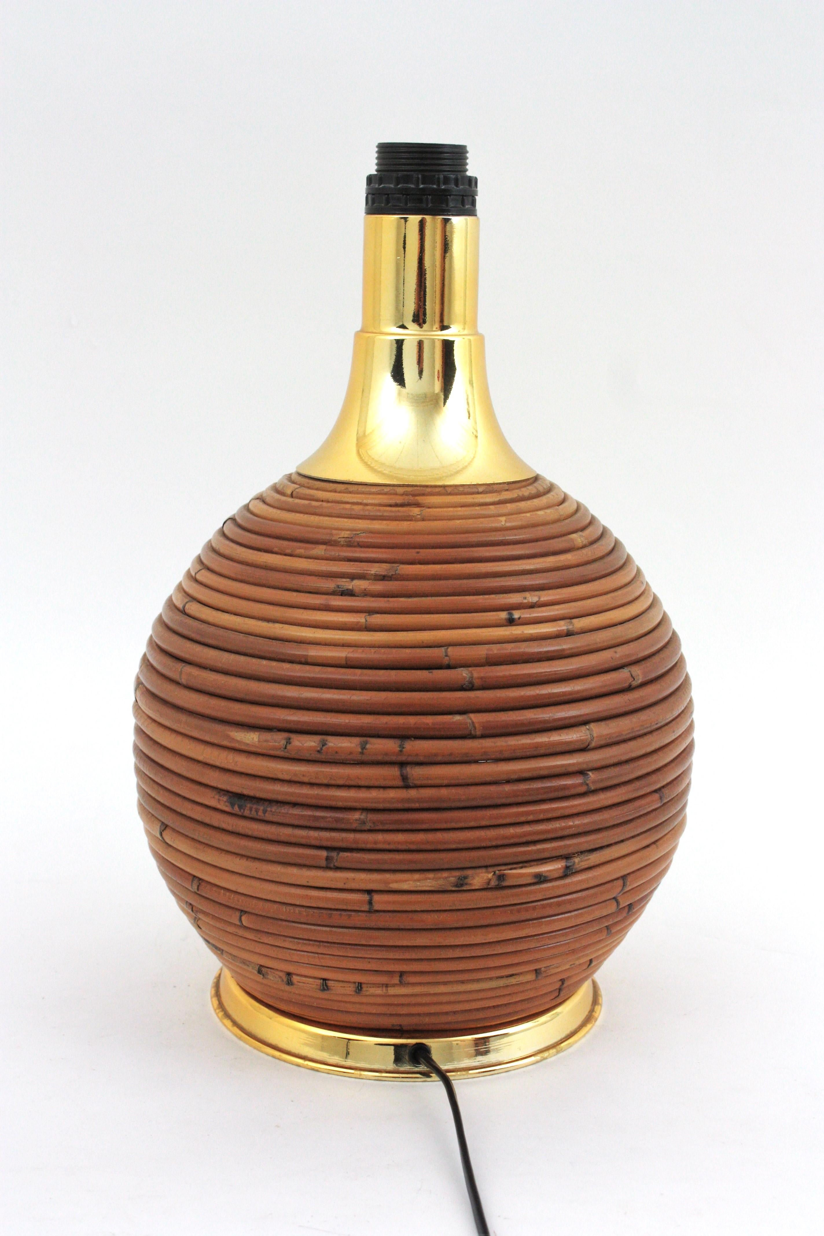 Large Italian Rattan and Brass Ball Table Lamp, 1970s For Sale 9