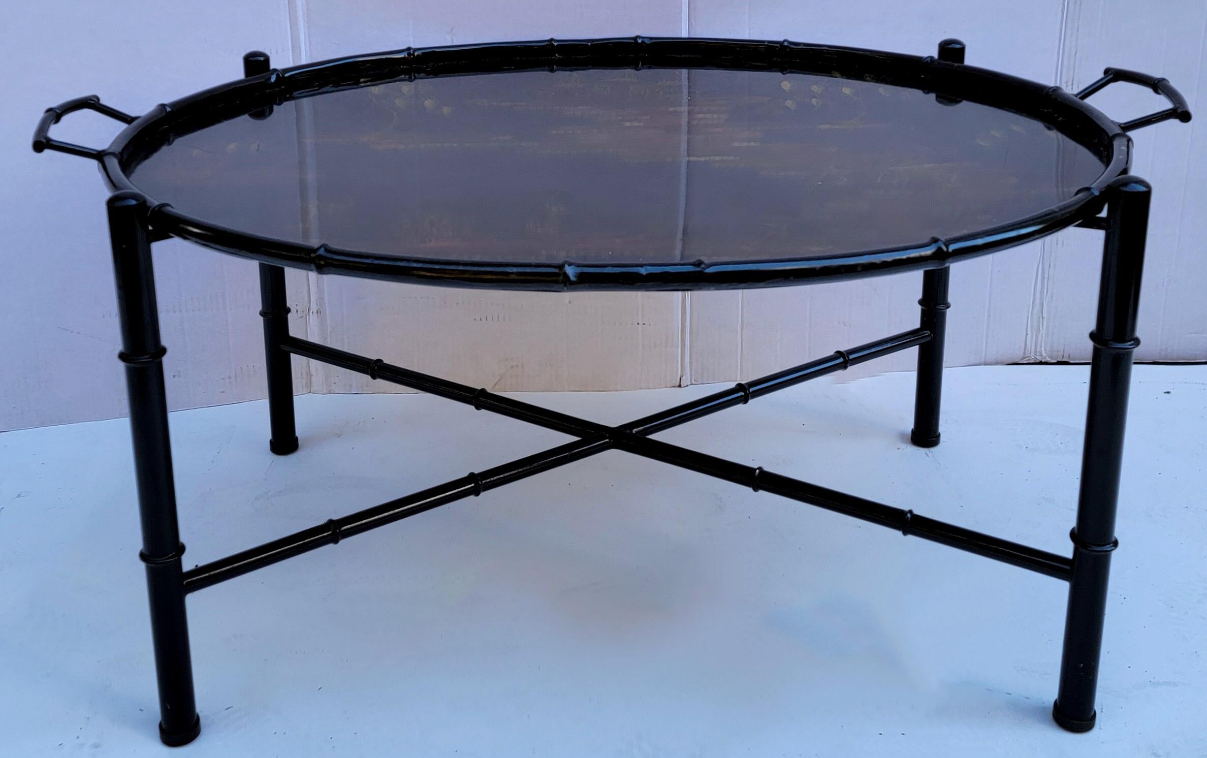 Large Italian Regency Style Faux Bamboo Chinoiserie Tole Tray Coffee Table In Good Condition In Kennesaw, GA