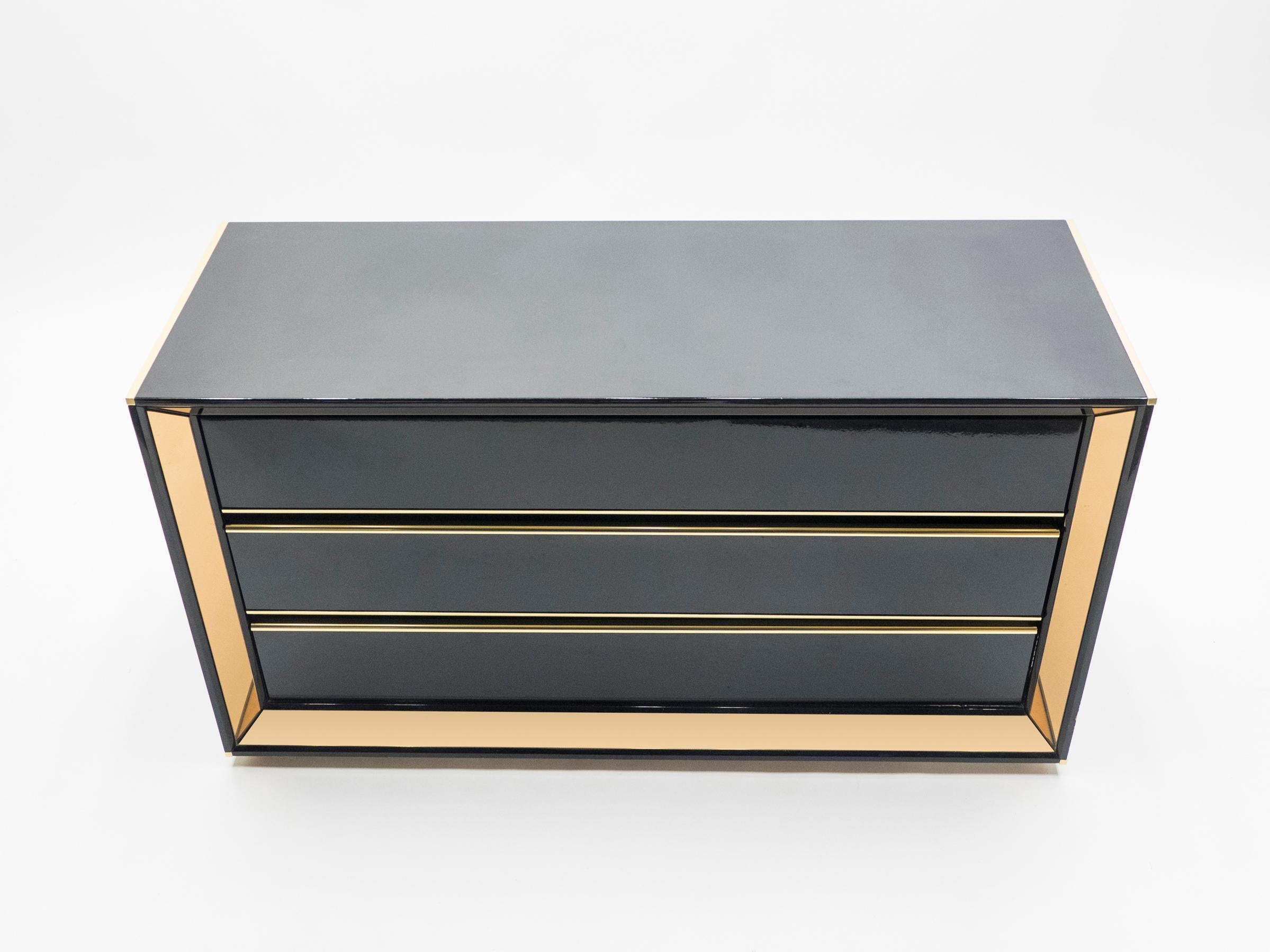 Large Italian Sandro Petti Black Lacquered Brass Mirrored Chest of Drawers 1970s In Good Condition In Paris, IDF