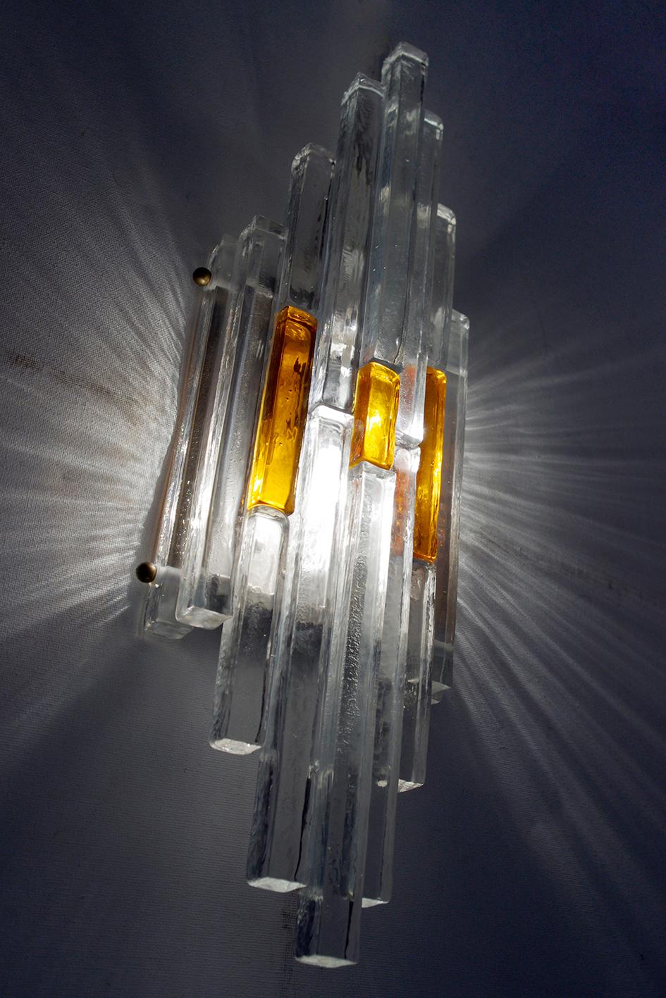 Beautiful large blown glass sconce.
Italy, 1960s.