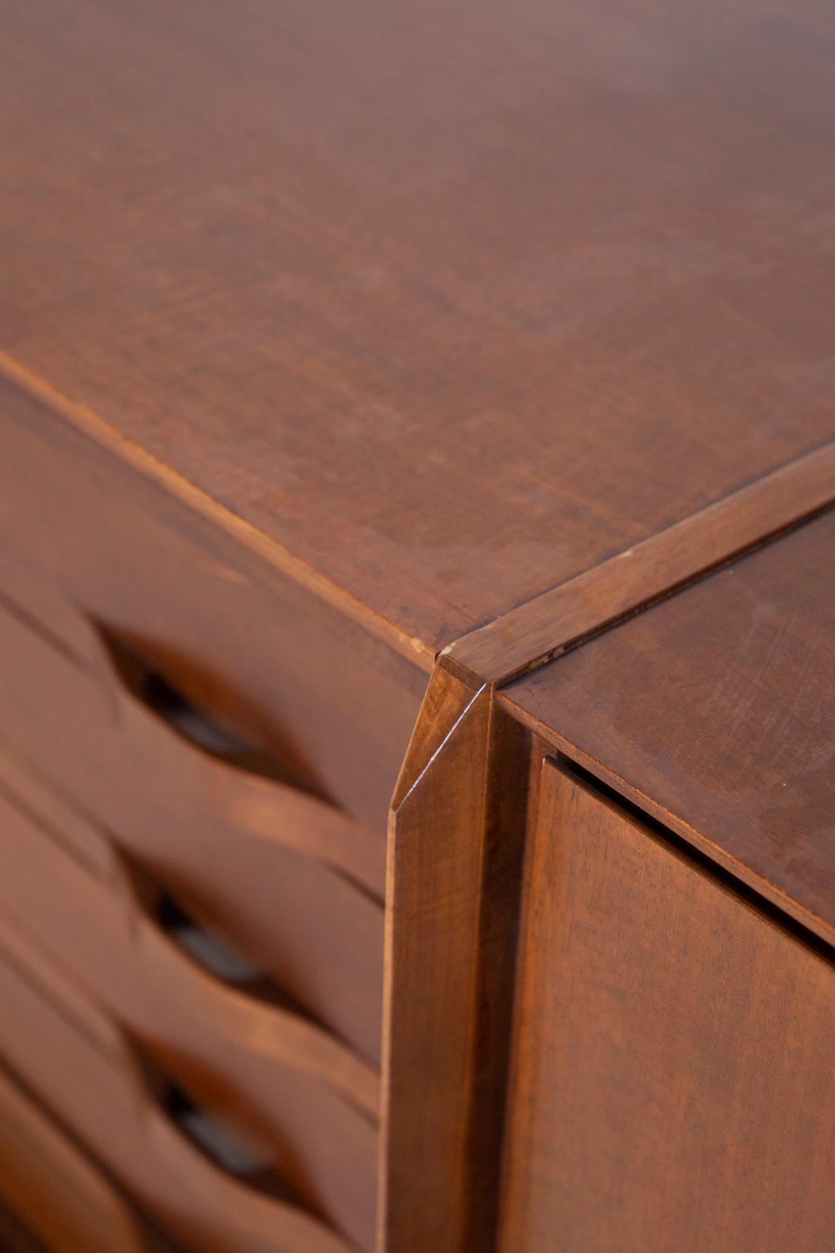 Large Italian Sideboard in Walnut from the 1950s 1