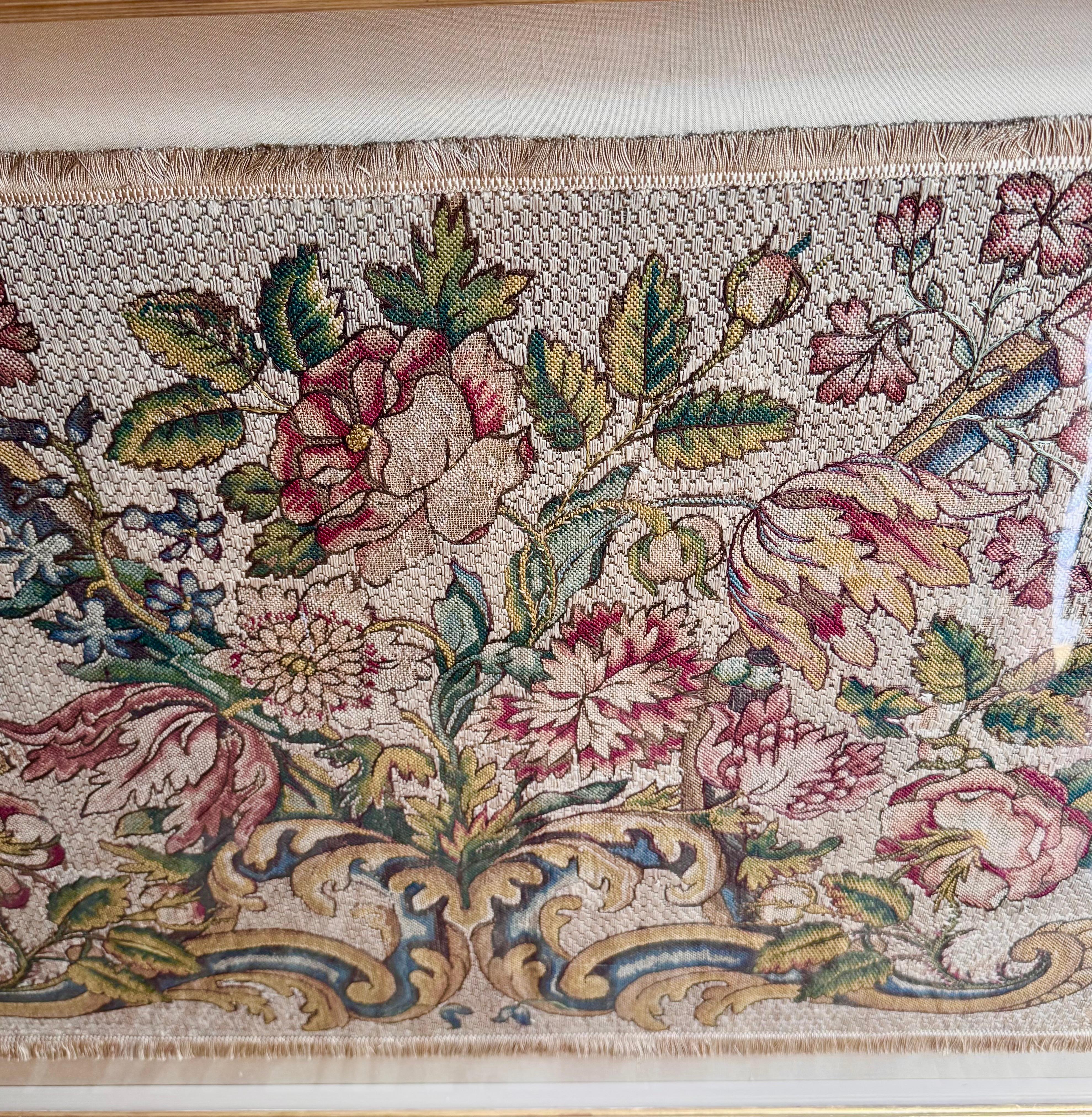 Grand panneau textile en broderie de soie italienne en vente 2