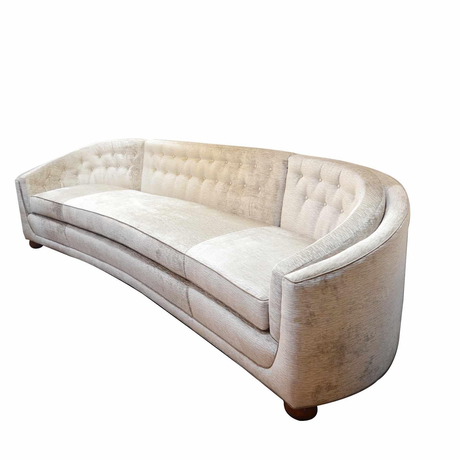 Large Italian Slight Curve Sofa Newly Upholstery, 1950s In Good Condition For Sale In Los Angeles, CA