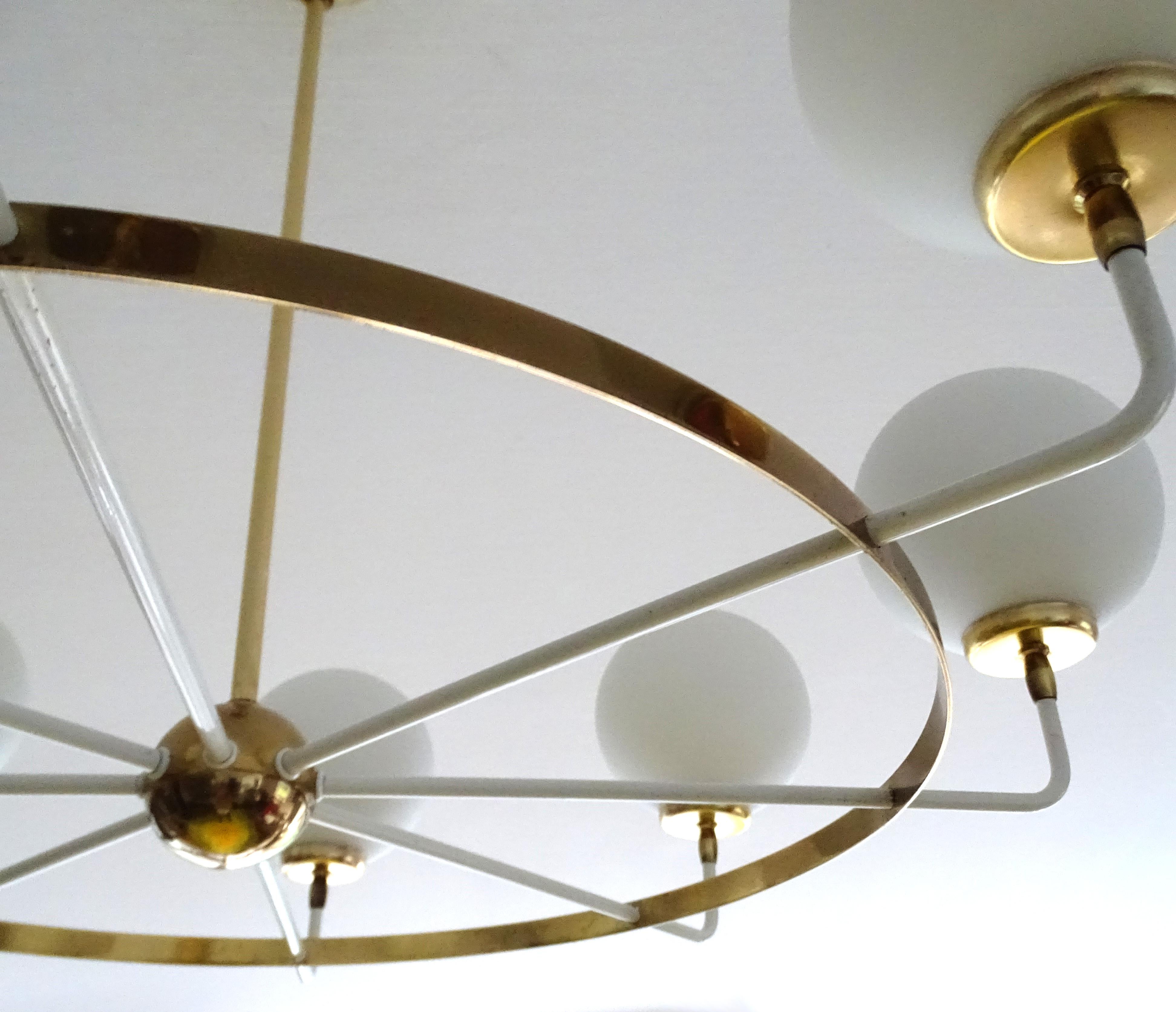  Large Stilnovo Pendant Light, Brass Glass Globes Design, 1950s   For Sale 10