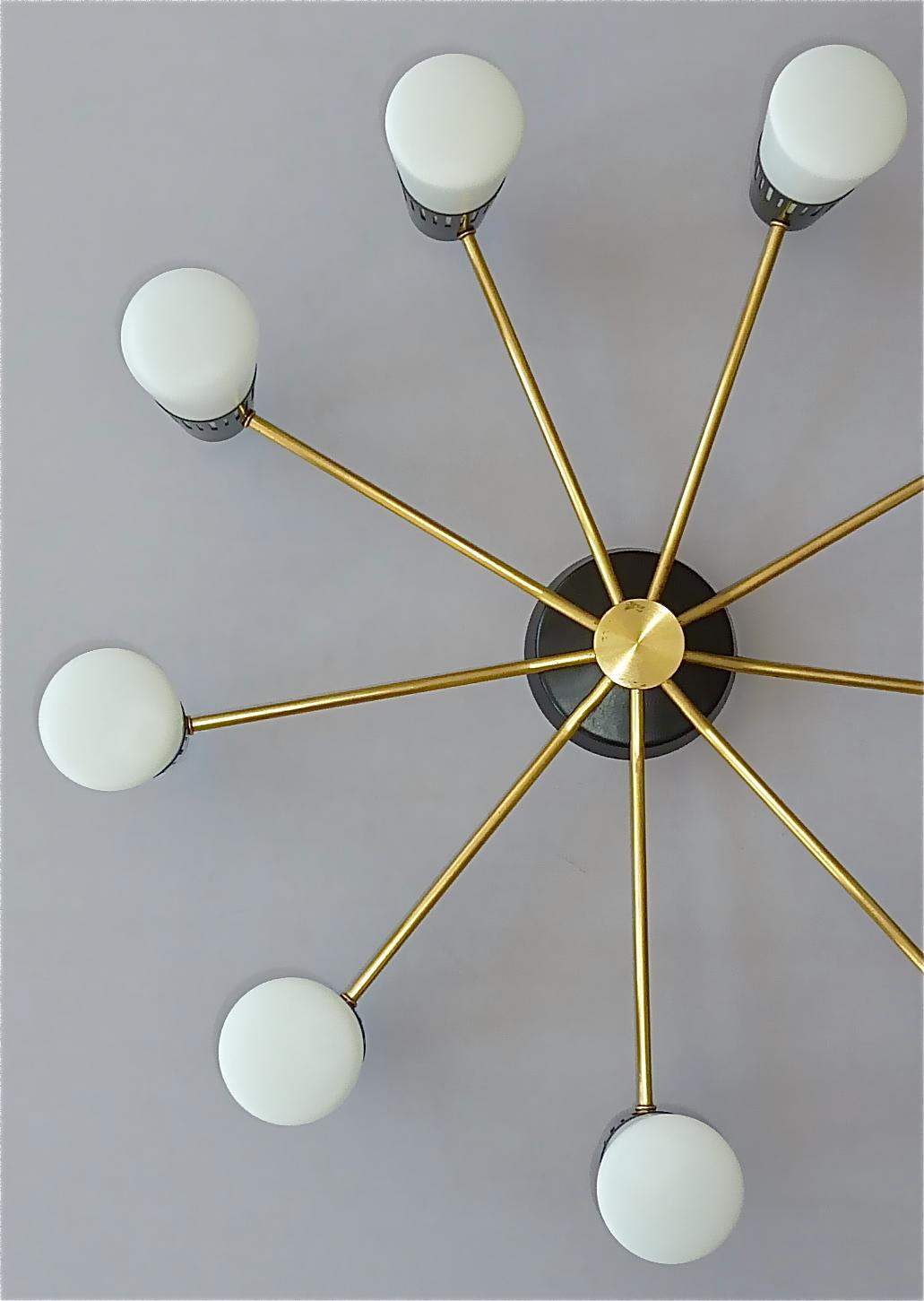 Patiné Grand lustre encastré Sputnik italien Stilnovo Mategot Style 1950s en vente