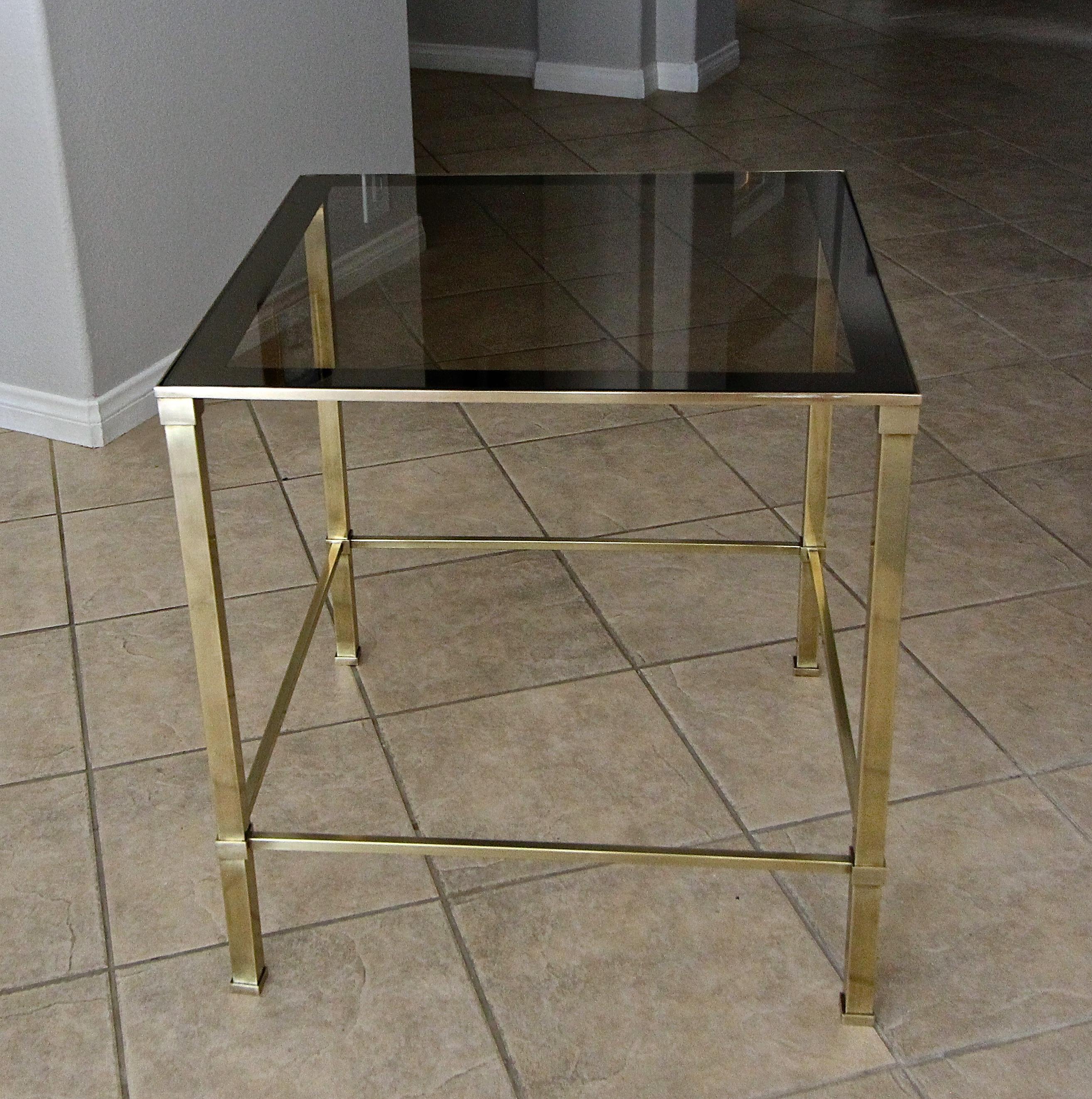 Large Italian Square End or Side Table In Good Condition For Sale In Palm Springs, CA