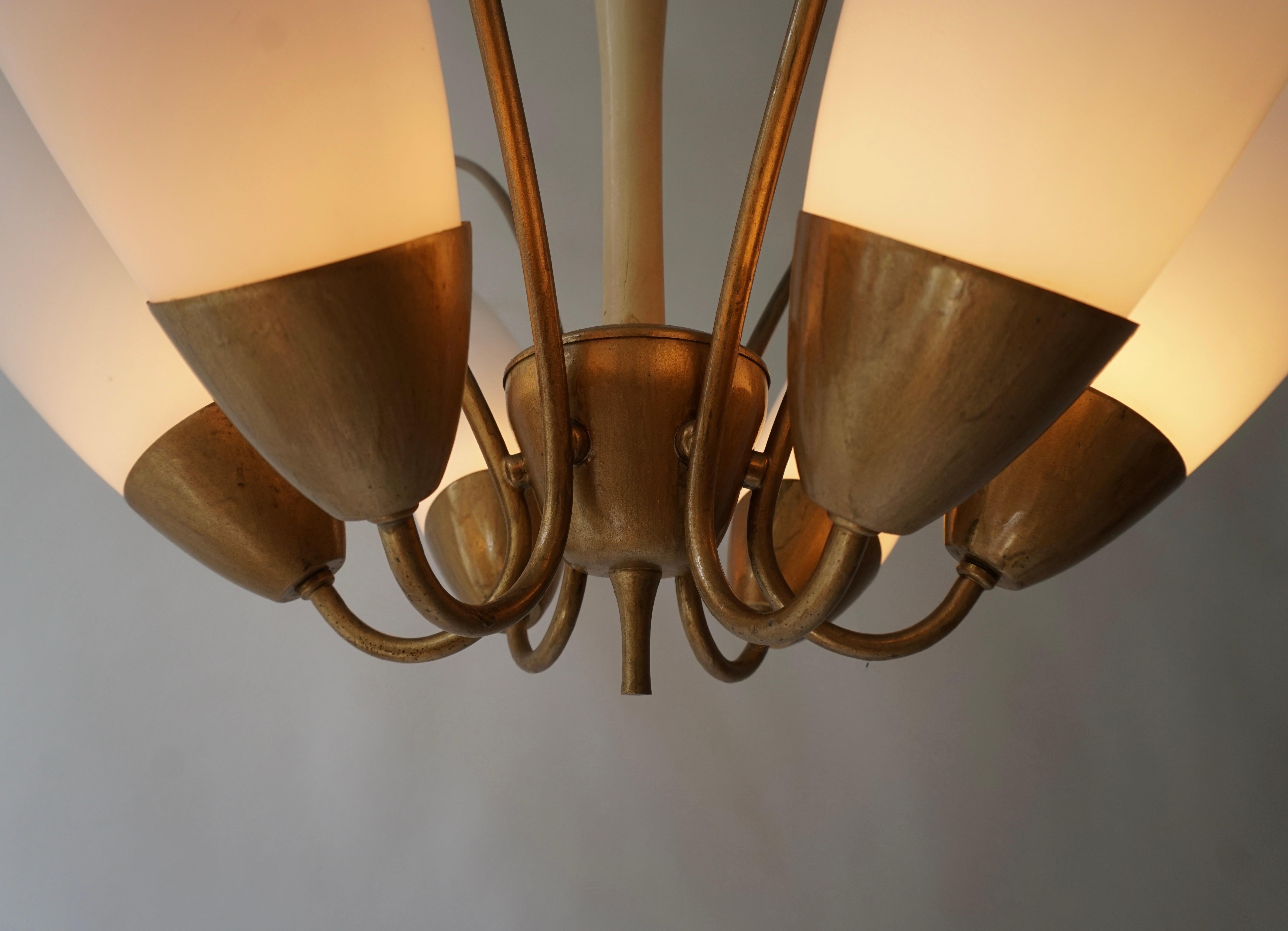 Grand lustre italien Stilnovo en opaline 5