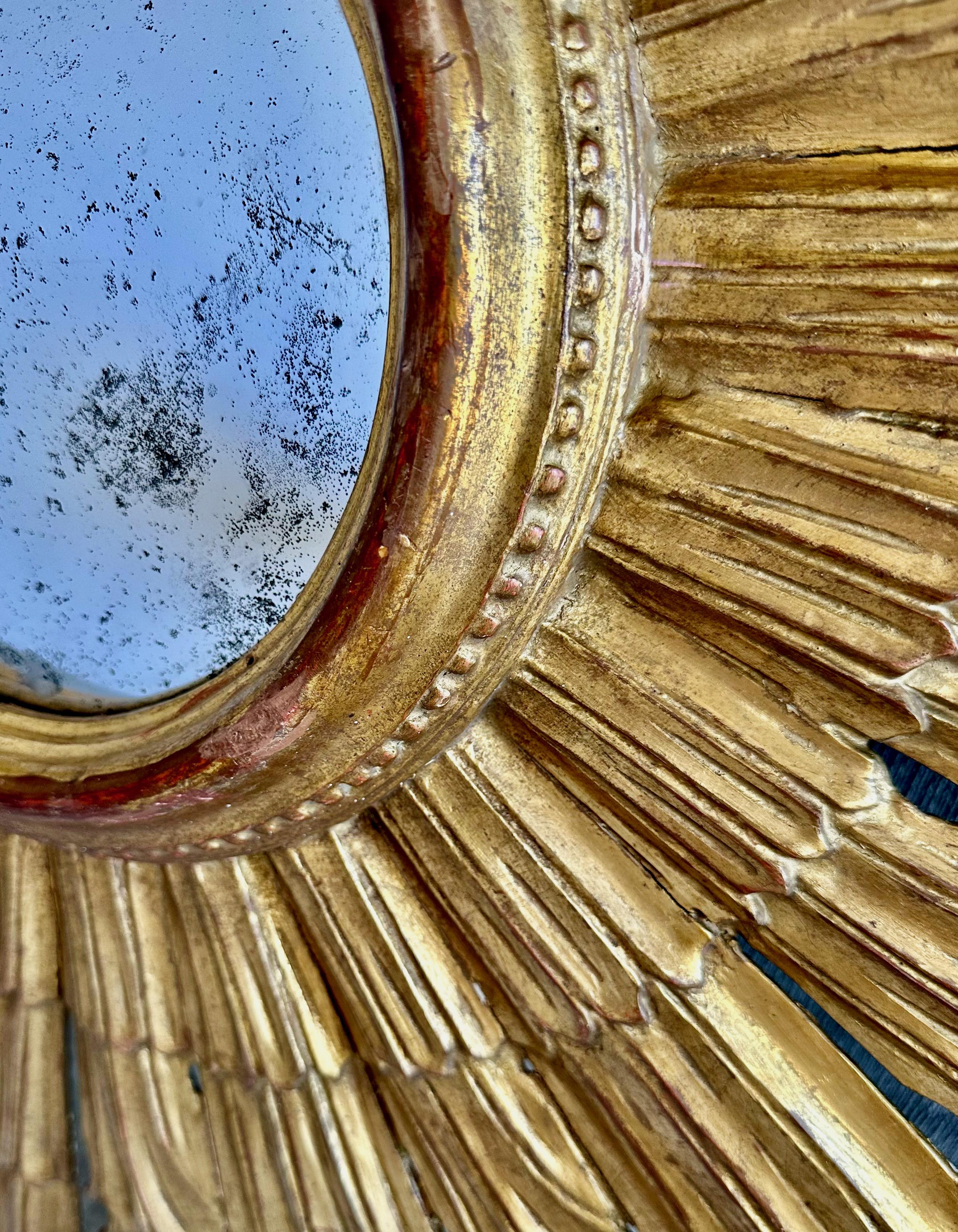 Large Italian Sunburst Giltwood Convex Wall Mirror For Sale 7