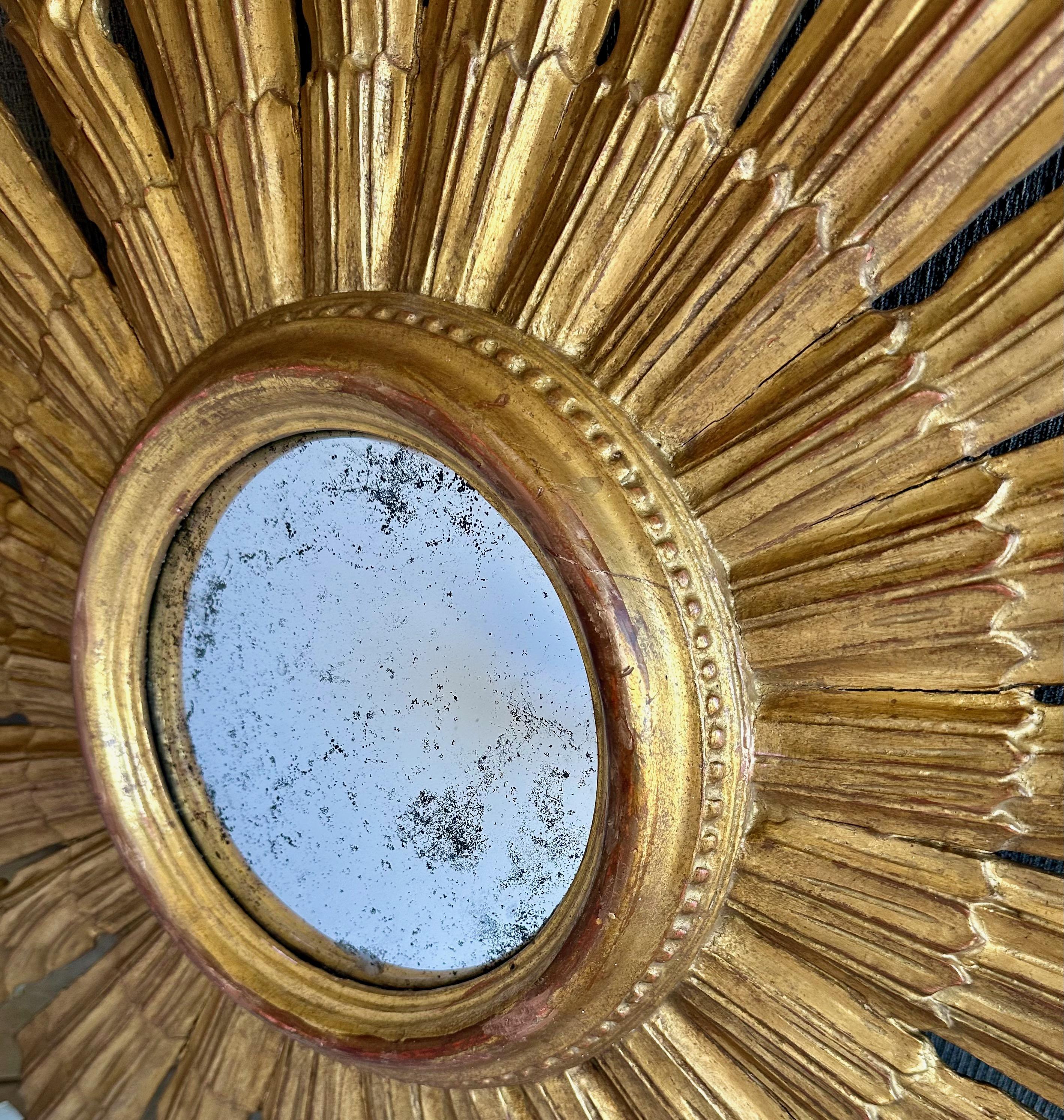Large Italian Sunburst Giltwood Convex Wall Mirror For Sale 10