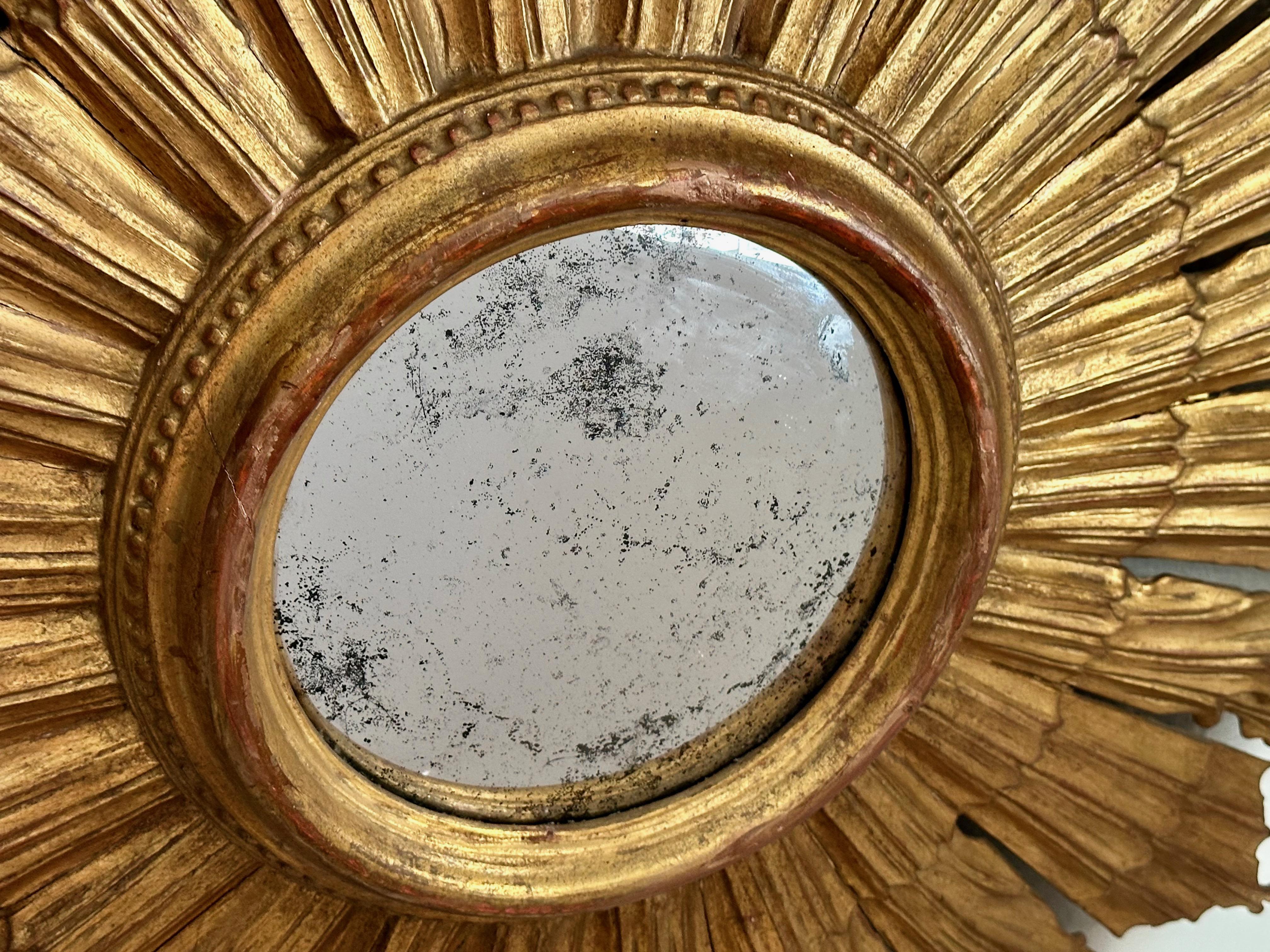 Large Italian Sunburst Giltwood Convex Wall Mirror For Sale 3