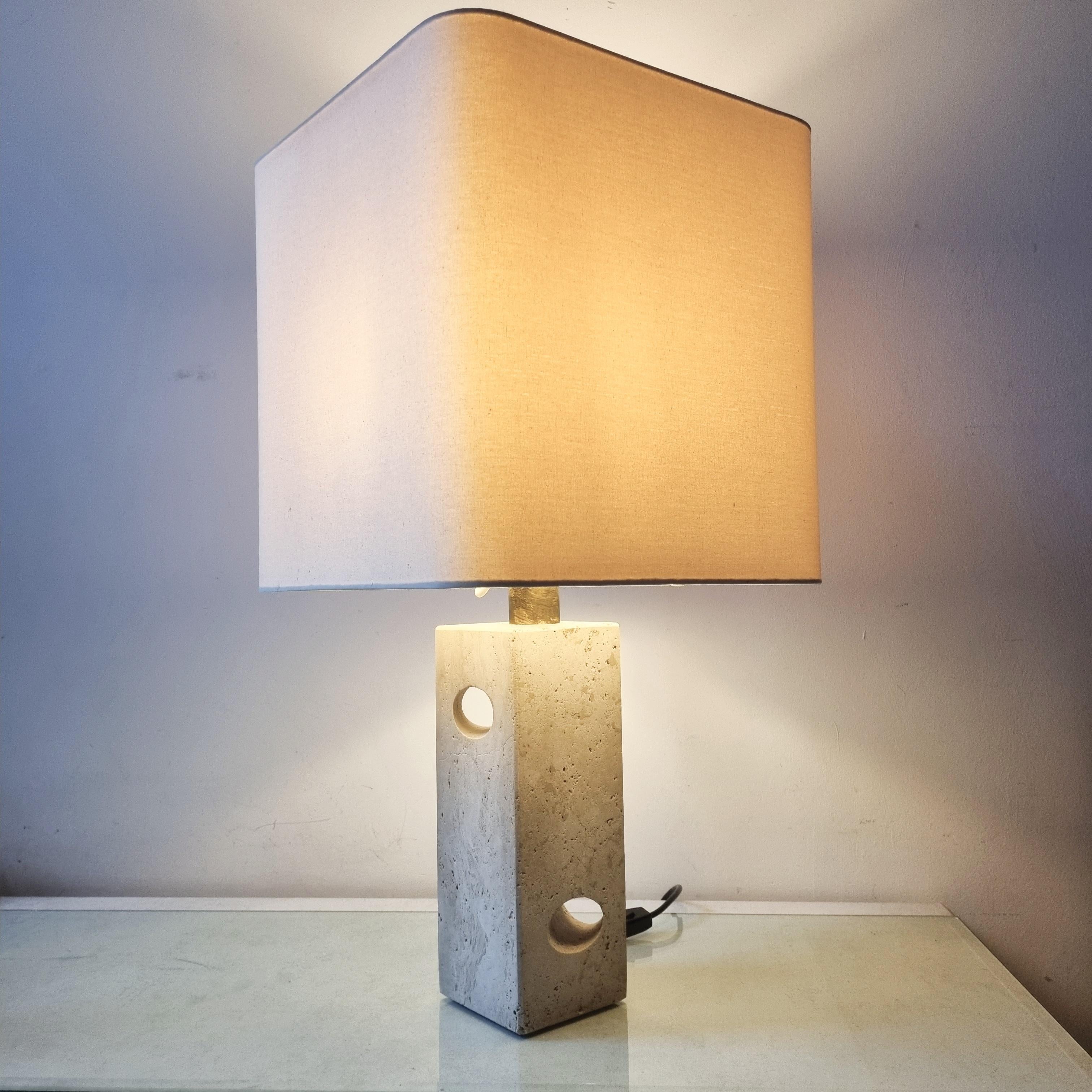 Mid-Century Modern Large Italian Table Lamp in Travertine from Fratelli Mannelli, 1970s For Sale