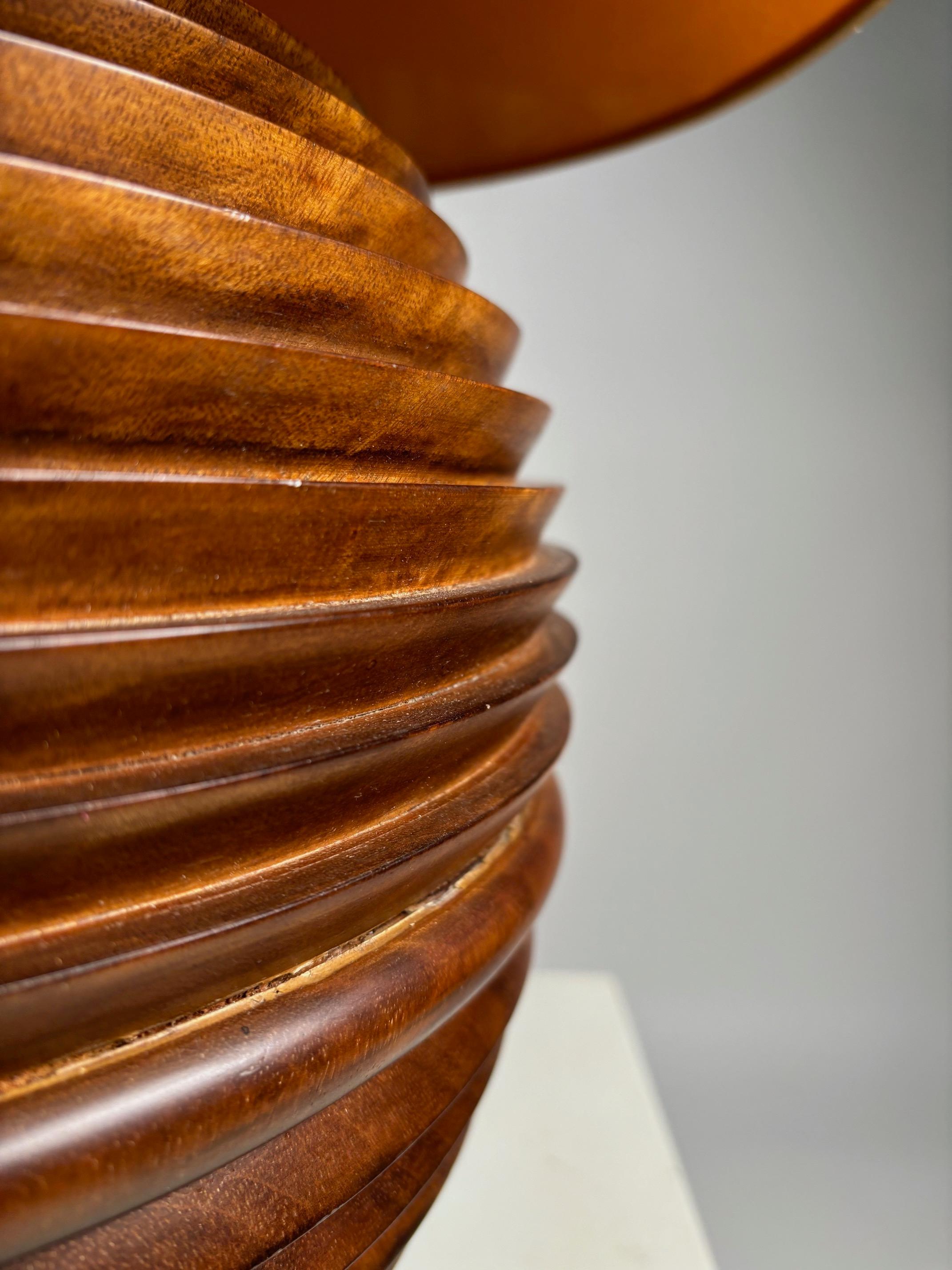 Large Italian table lamp in turned wood, 1970s In Good Condition For Sale In Argelato, BO