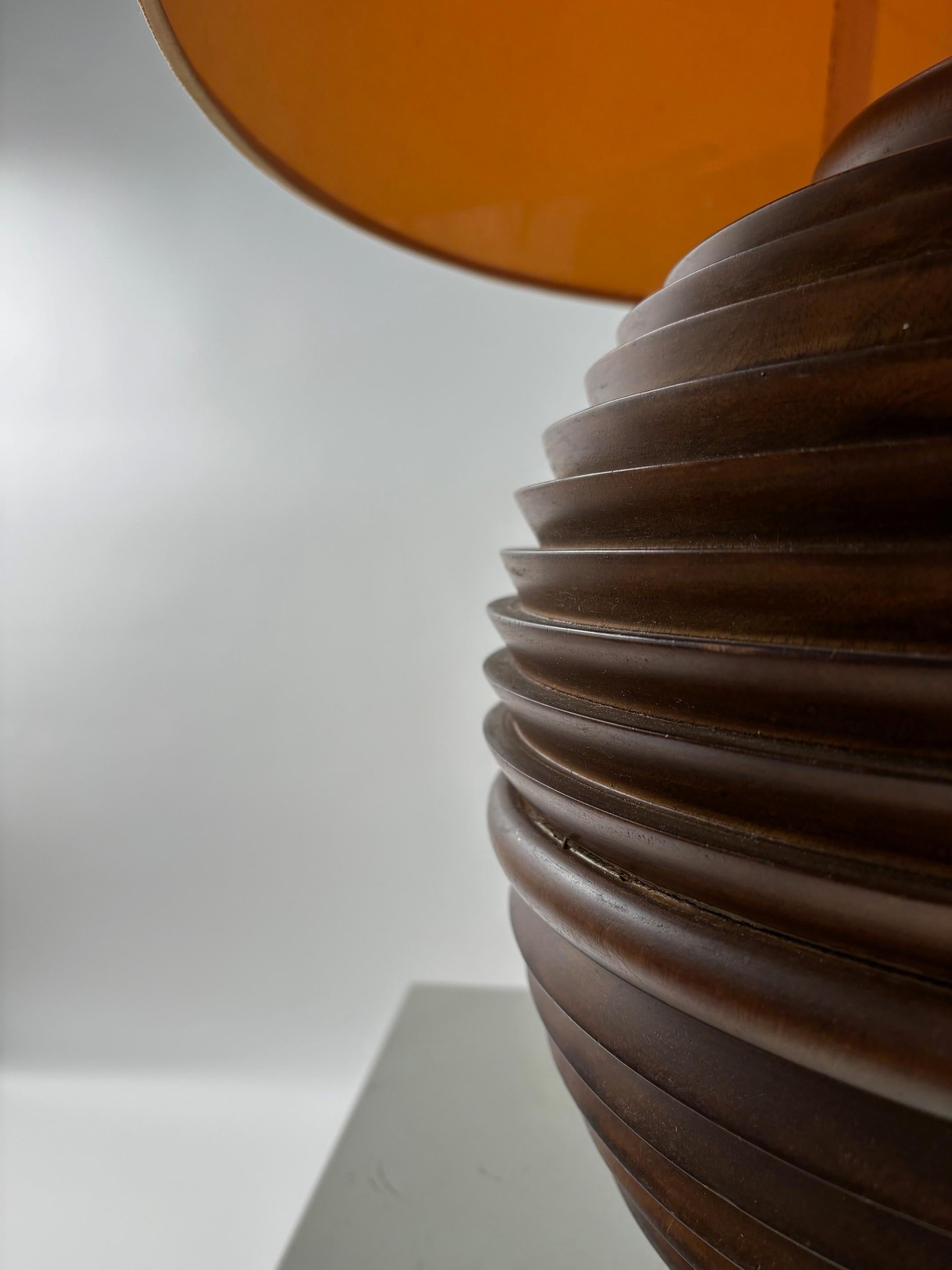 Late 20th Century Large Italian table lamp in turned wood, 1970s For Sale