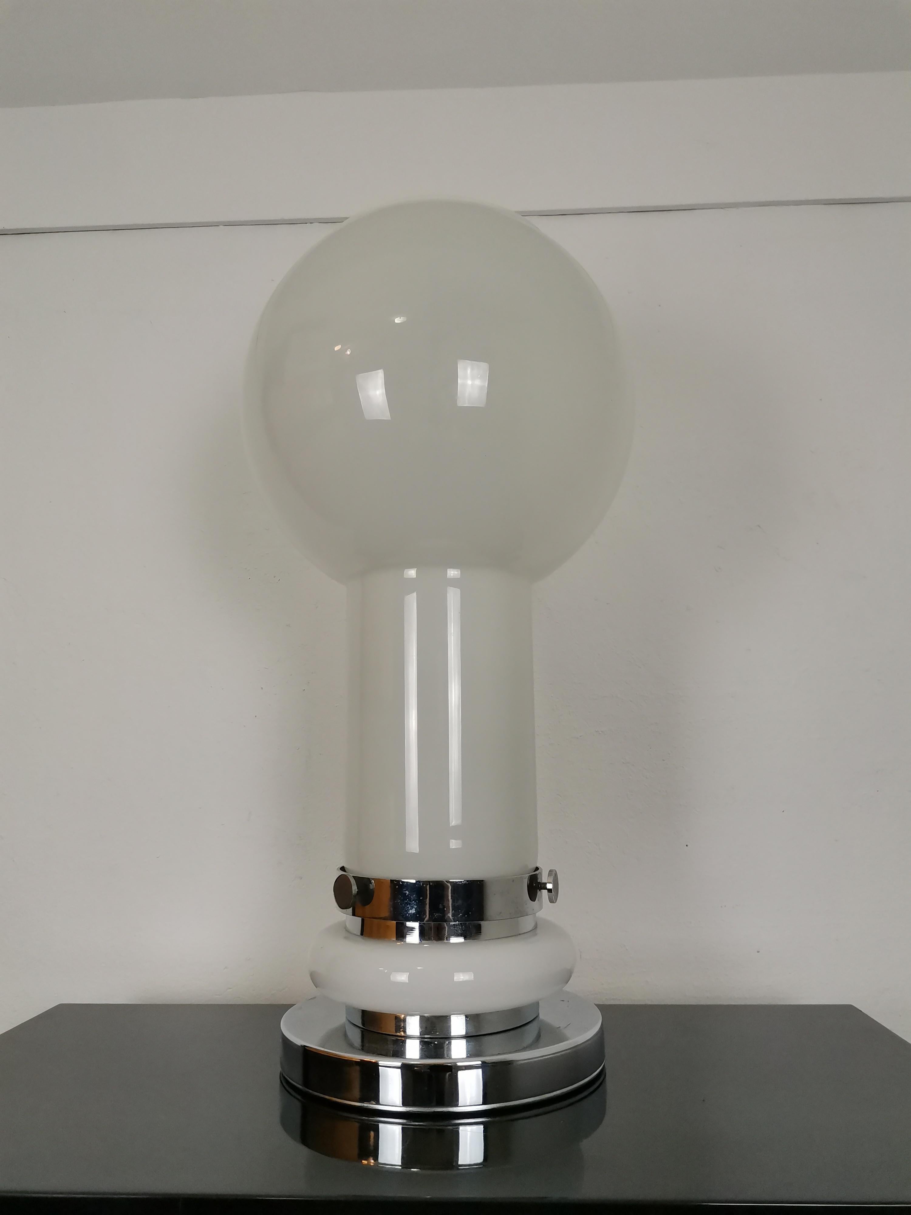 Slovenian Large Italian Table Lamp in White Opaline Glass, 1960s For Sale