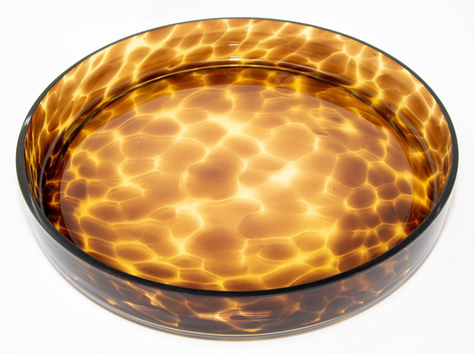 Postmoderno Grande vassoio da portata italiano con tartaruga in vetro artistico di Murano anni '70 in vendita