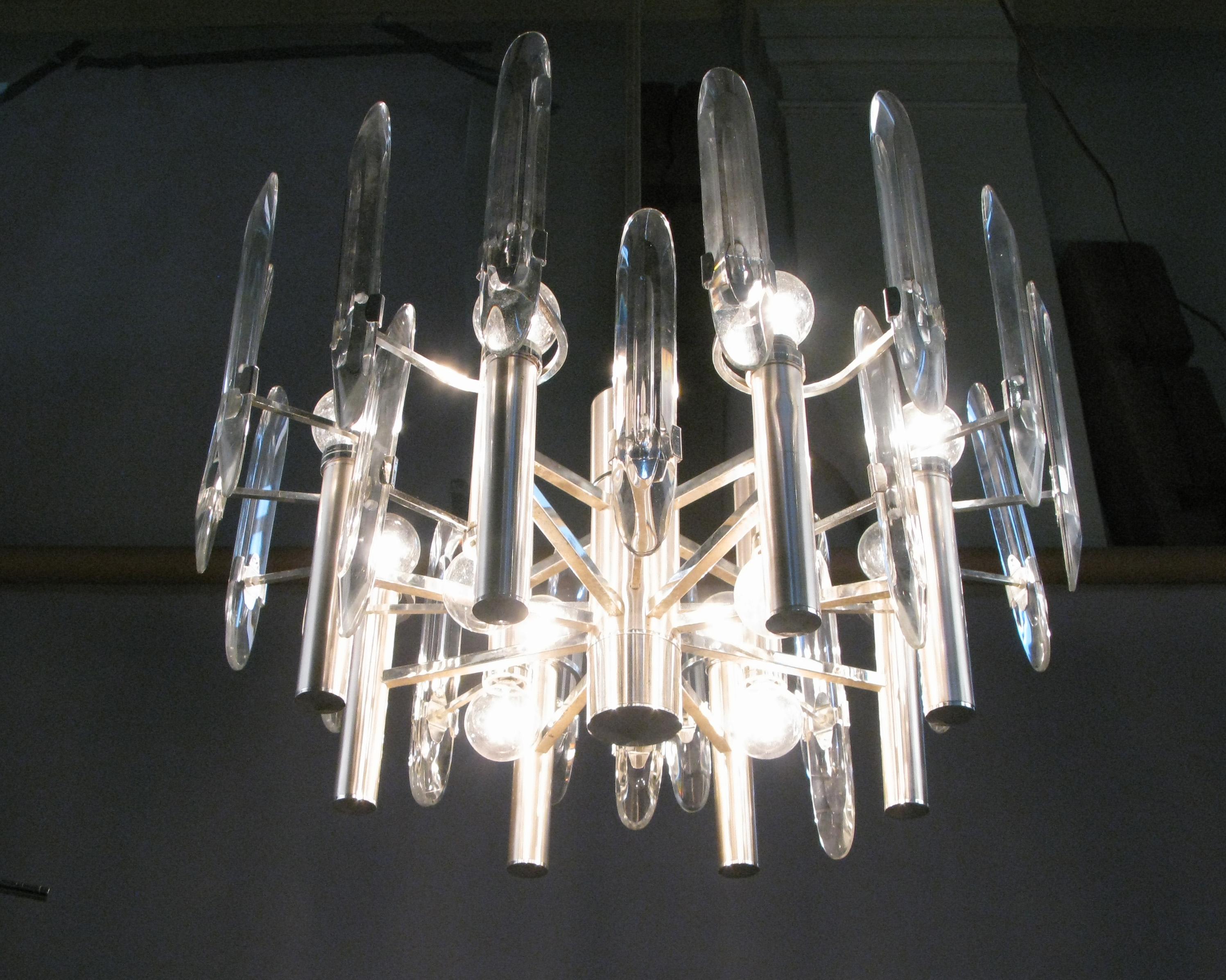 Mid-20th Century Large Italian Twelve Light Chrome and Glass Chandelier by Sciolari For Sale
