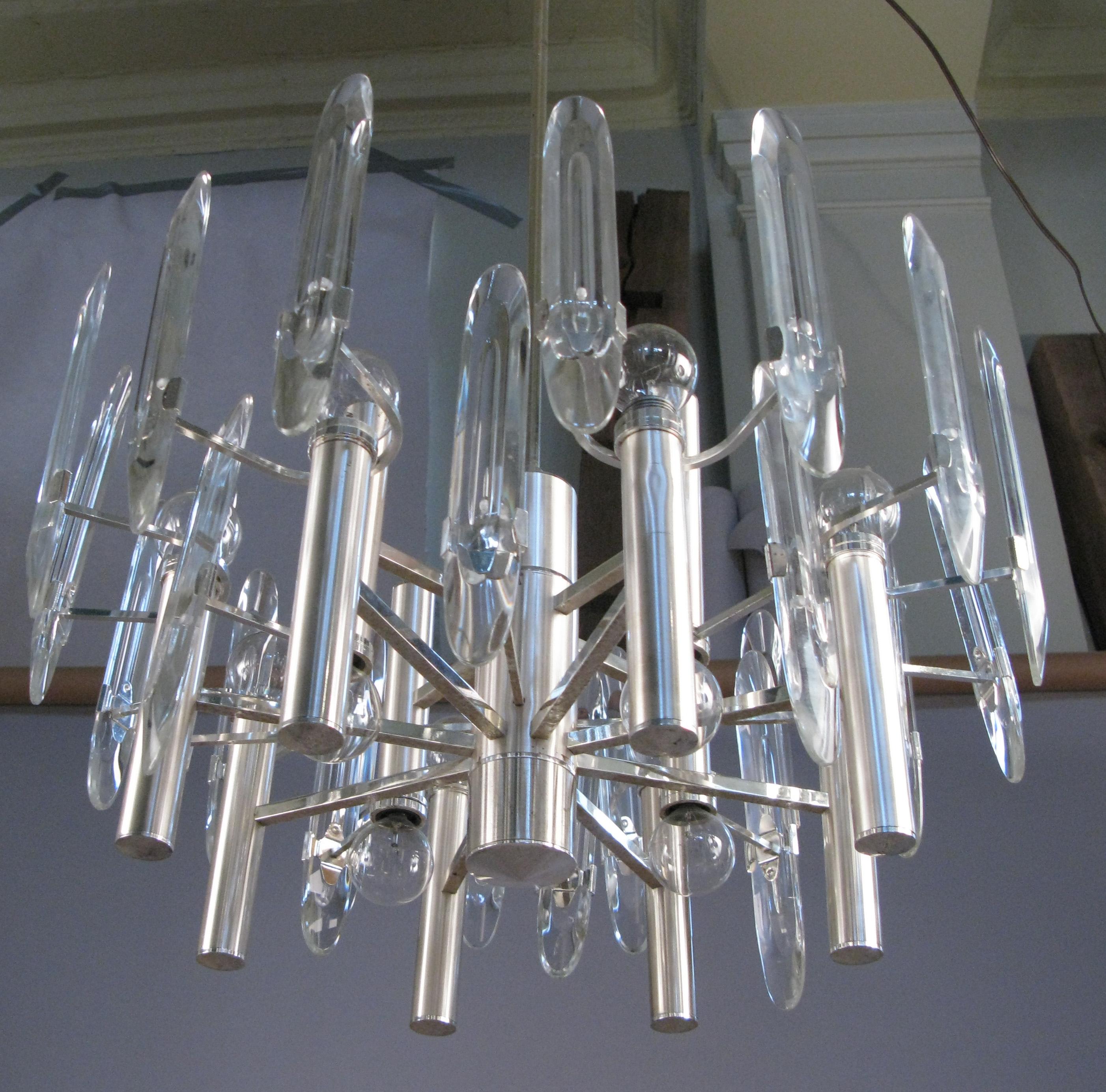 Large Italian Twelve Light Chrome and Glass Chandelier by Sciolari For Sale 4