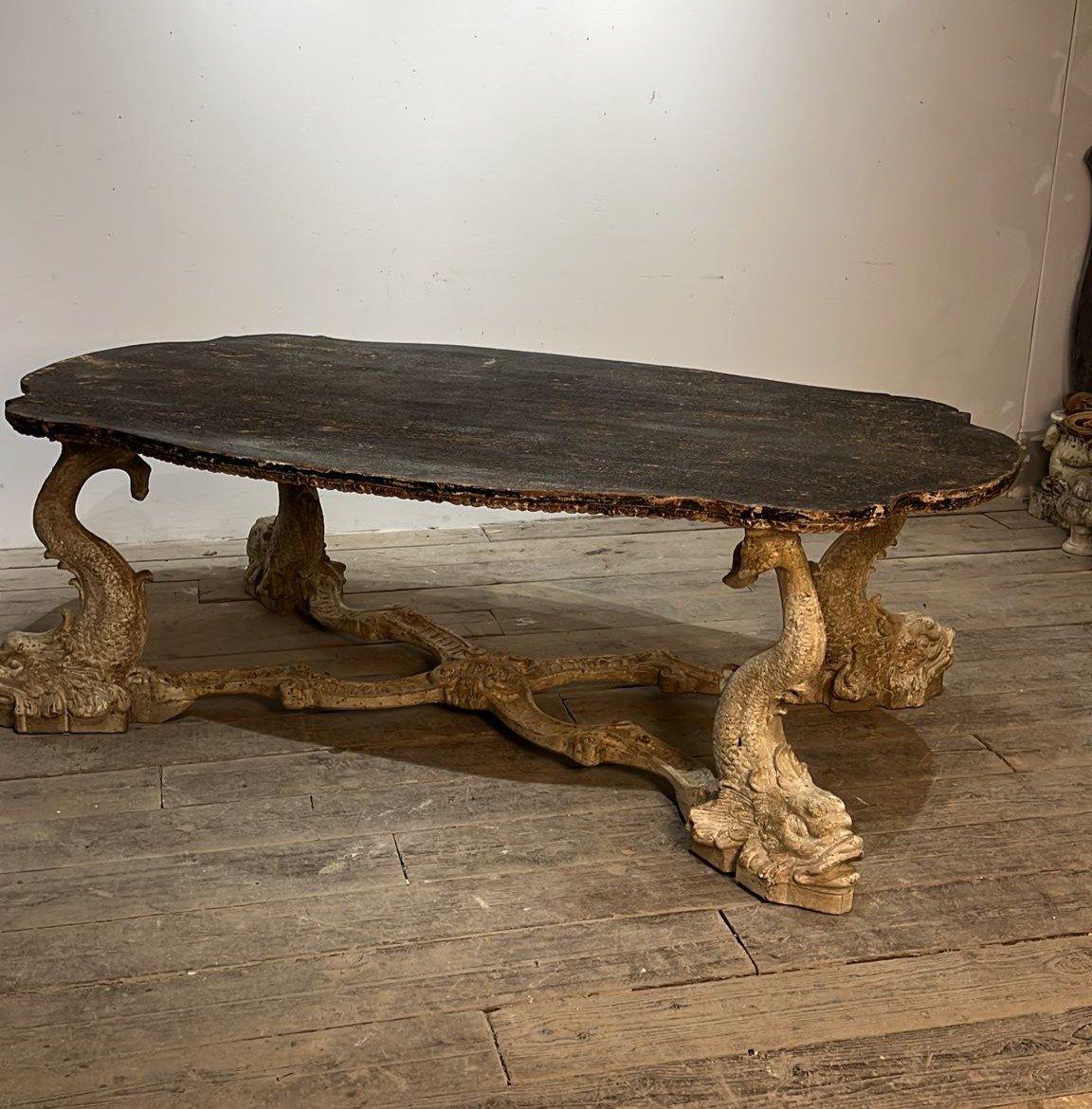 LARGE ITALIAN-VENICE TABLE OF THE XIX CENTURY
ELEGANT ITALIAN-VENICE TABLE MADE OF CARVED WOOD AND WITH THE LEGS REPRESENTING 4 DOLPHINS. VERY GOOD CONDITION. MEASURES: 260X150X77 CM
Good condition.