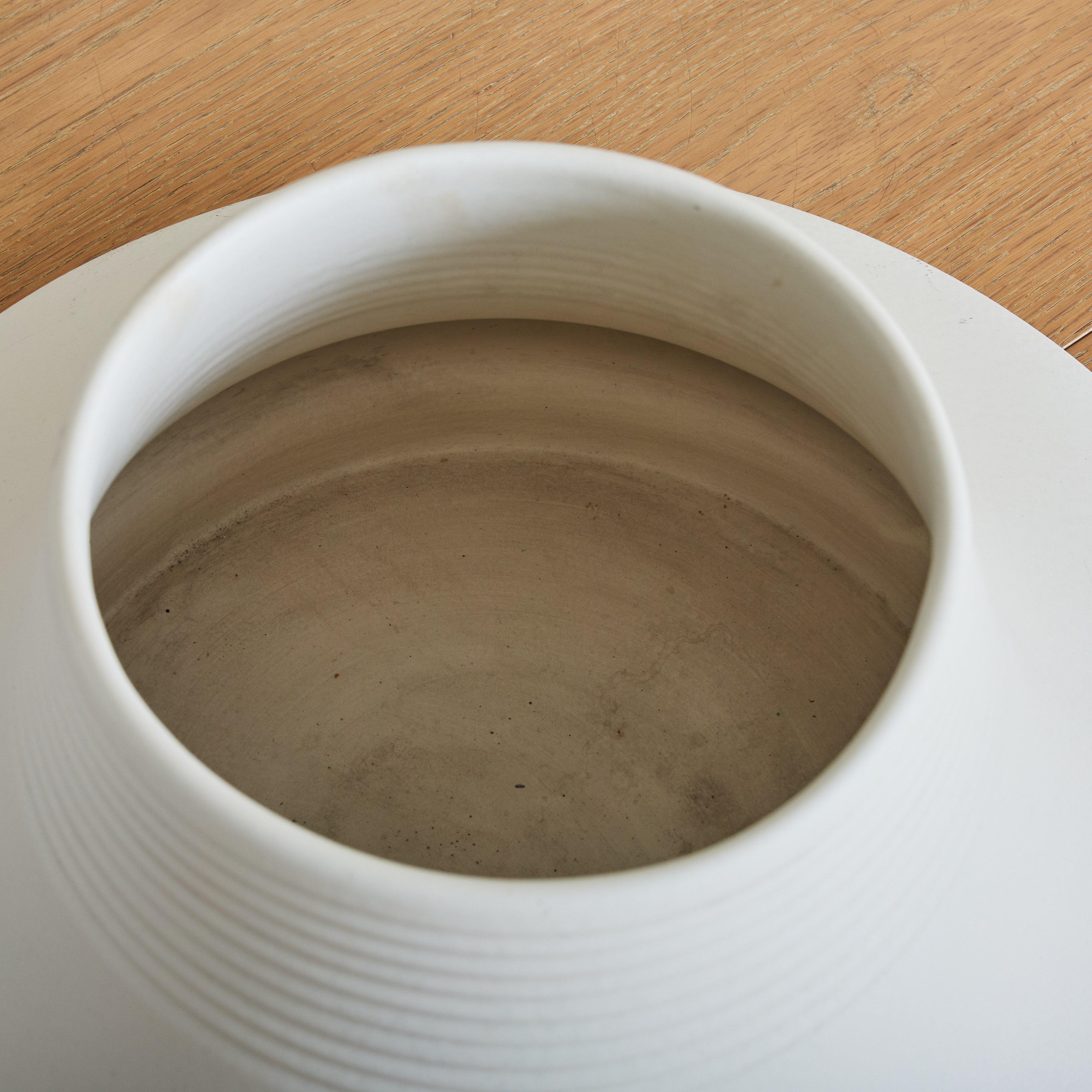 Large Italian ‘Vesuvio’ Ceramic Vase by Angelo Mangiarotti, 1970s (Ende des 20. Jahrhunderts) im Angebot