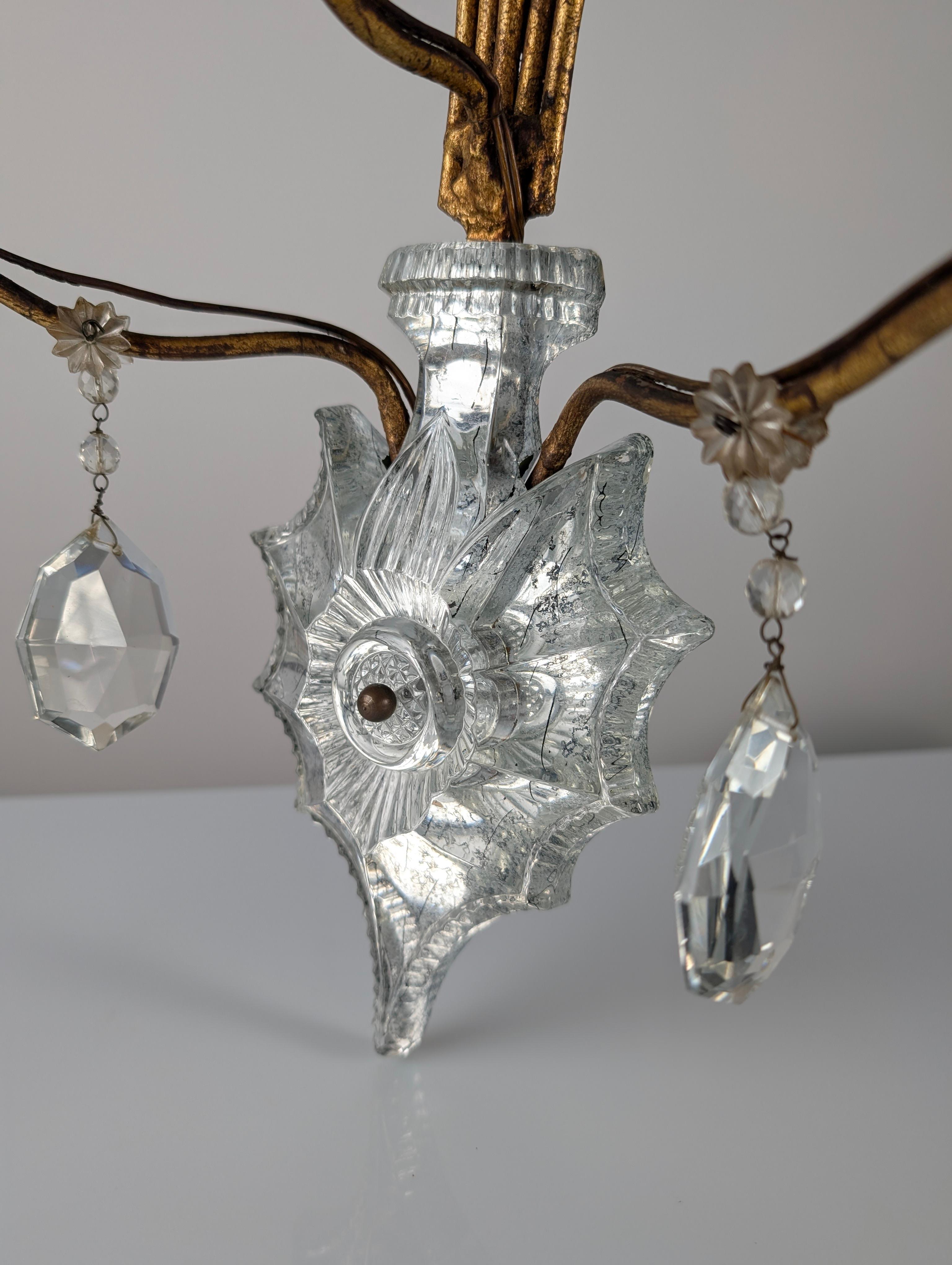 Large Italian Wall Sconce in Cut Crystal, Maison Baguès Style, 1950s In Good Condition For Sale In Benalmadena, ES
