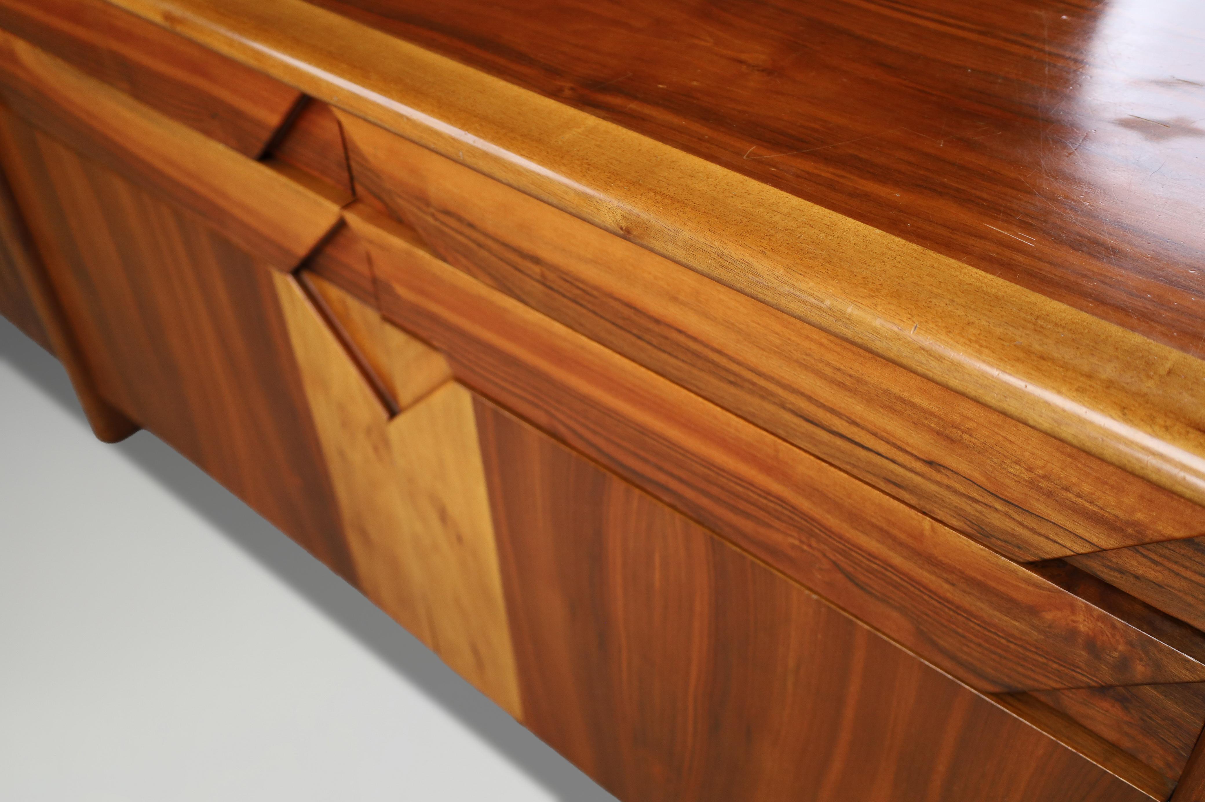 Large Italian Walnut Sideboard by Ammannati & Vitelli for Catalano, 1970s For Sale 5