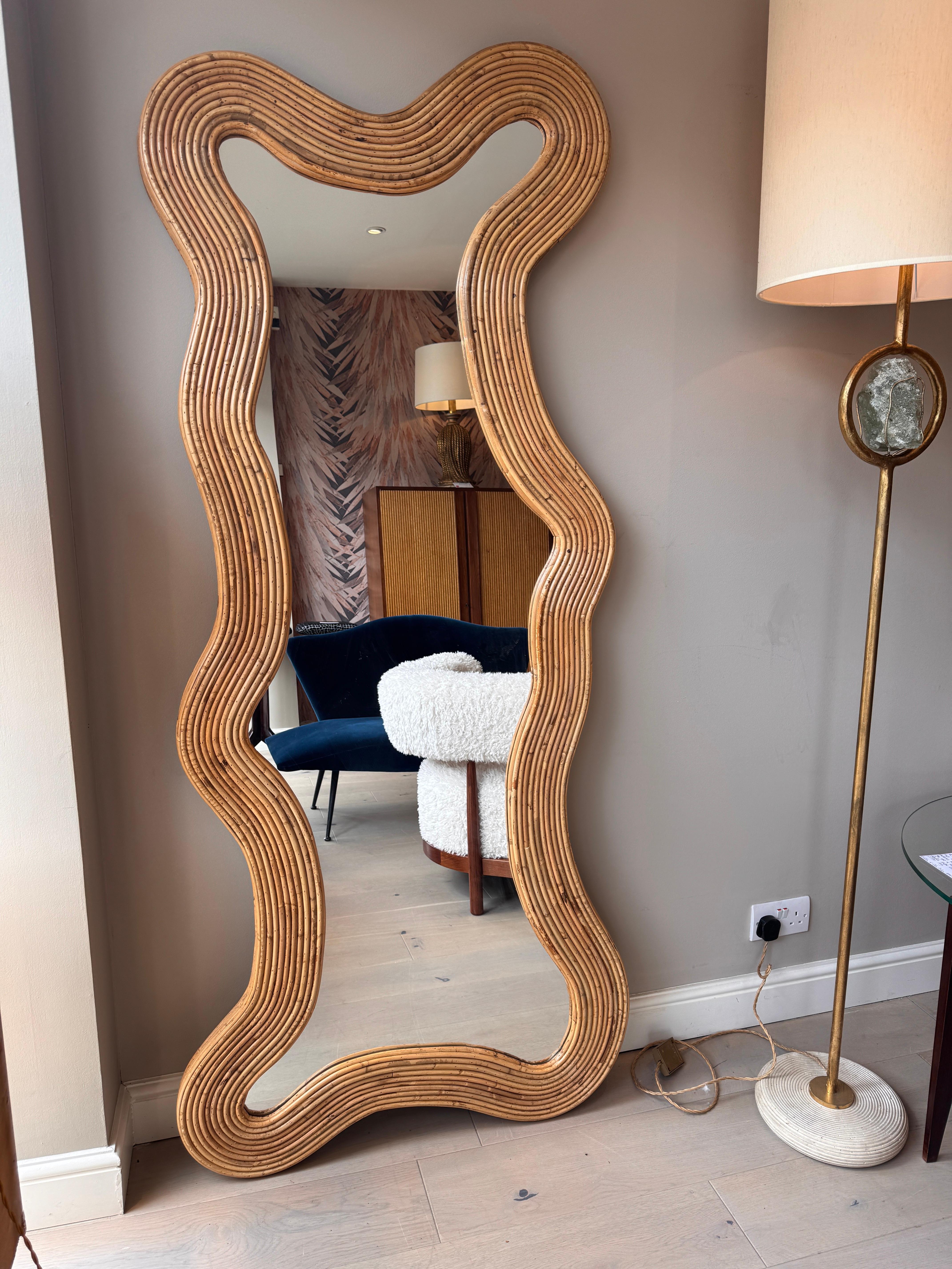 Fin du 20e siècle Grand miroir italien en bambou ondulé en vente