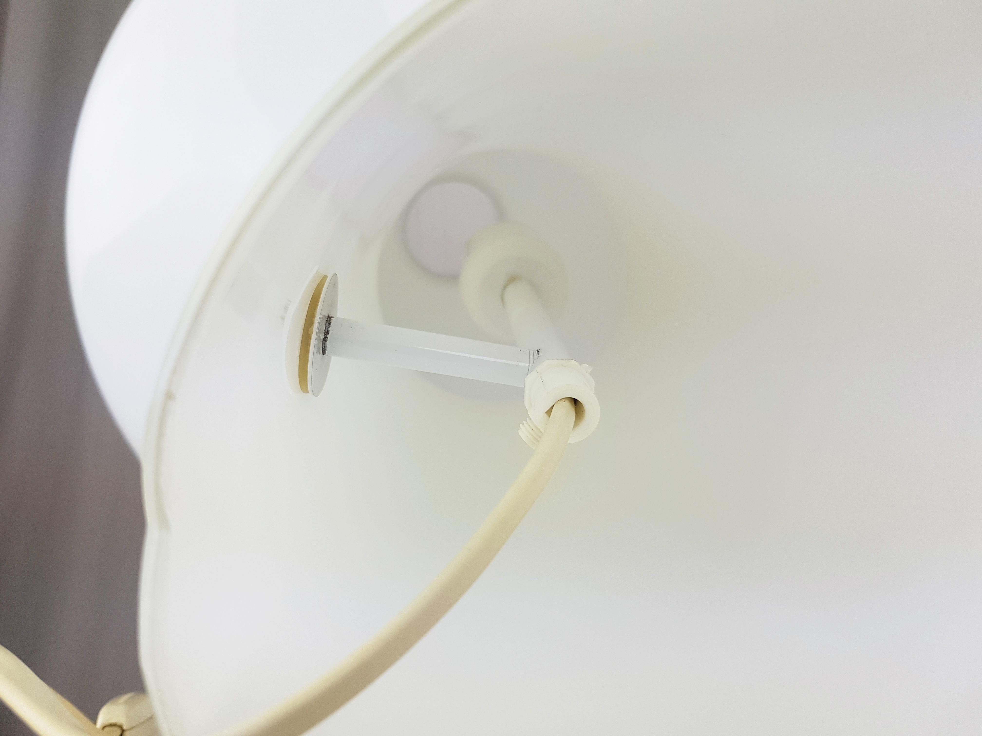 Große italienische Tischlampe aus weißem und klarem Muranoglas „Mushroom“ im Zustand „Gut“ im Angebot in Varese, Lombardia