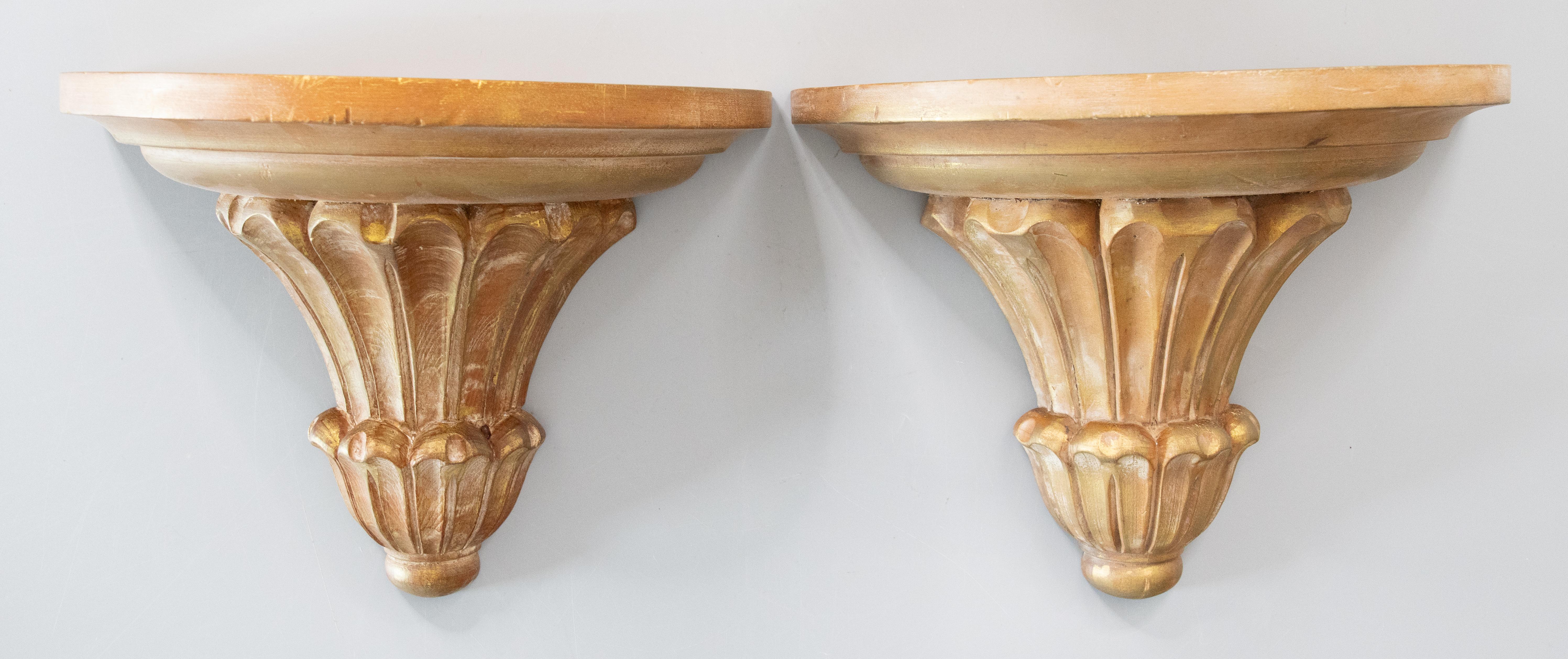 Neoclassical Large Italian Whitewash Giltwood Fluted Wall Brackets Shelves - a Pair For Sale