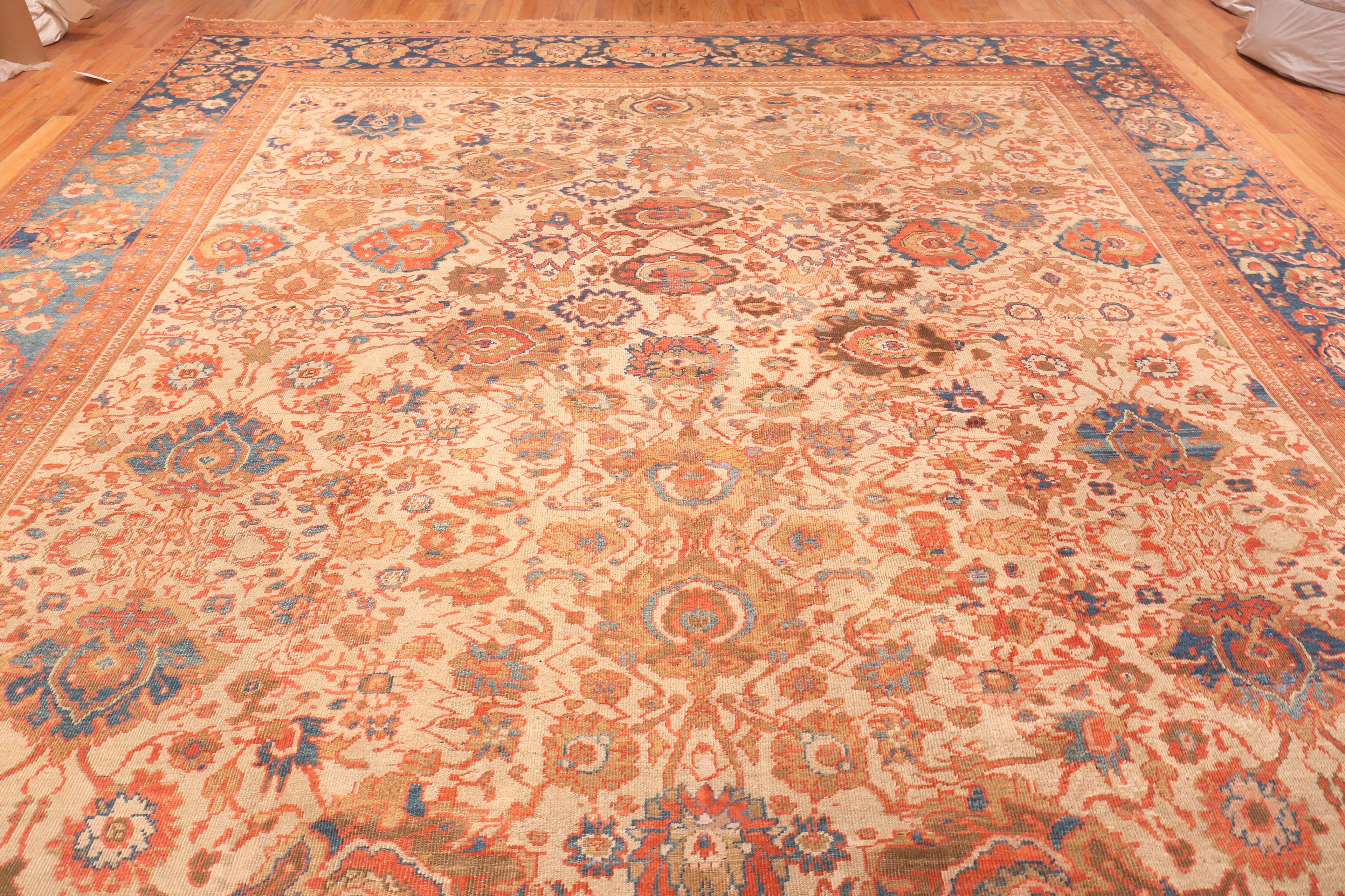 Antique Persian Sultanabad Rug. 13 ft 4 in  x 18 ft 9 in For Sale 3