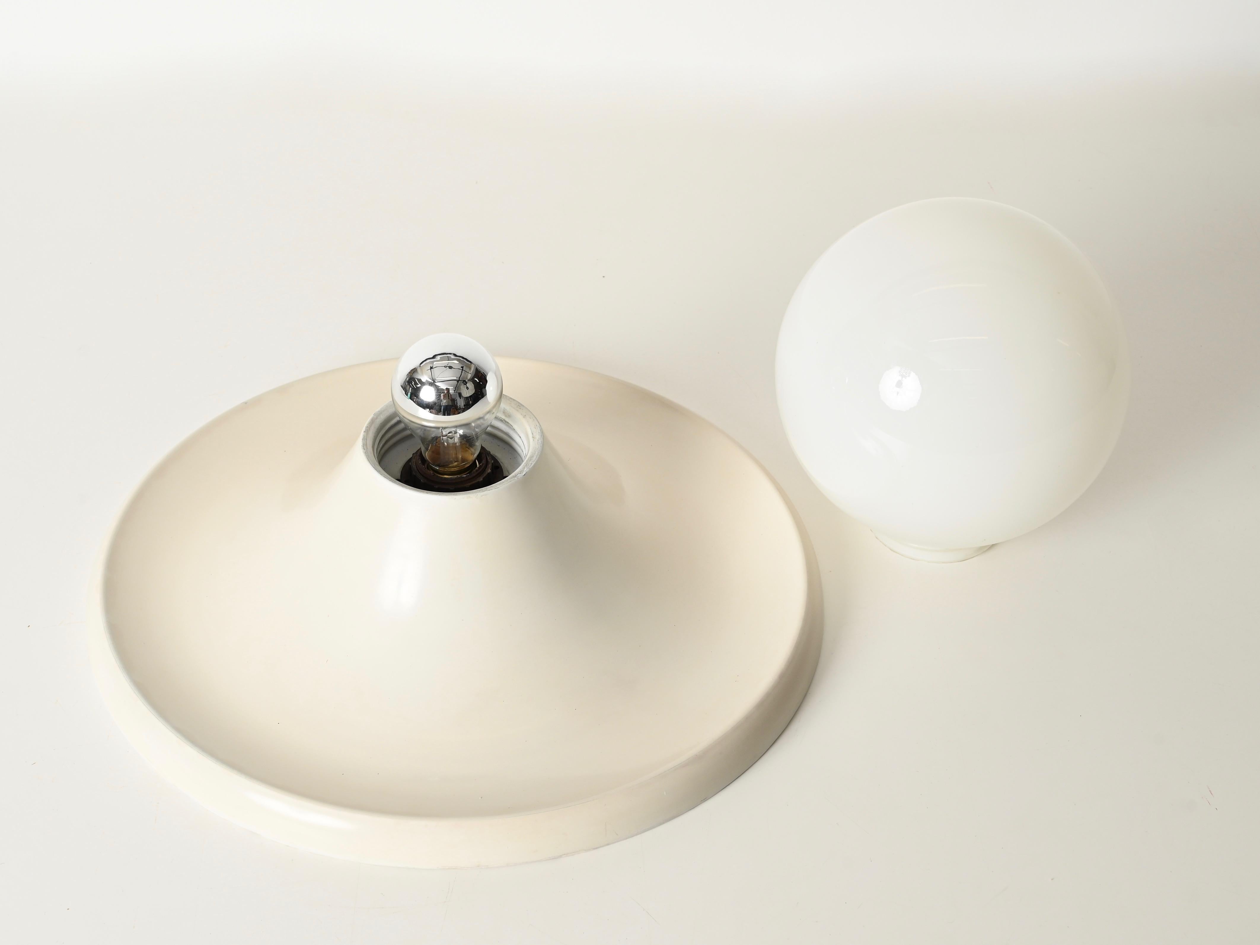 Große elfenbeinfarbene Wand- oder Deckenleuchten mit Licht von Castiglioni für Flos, Italien 1960 im Angebot 4