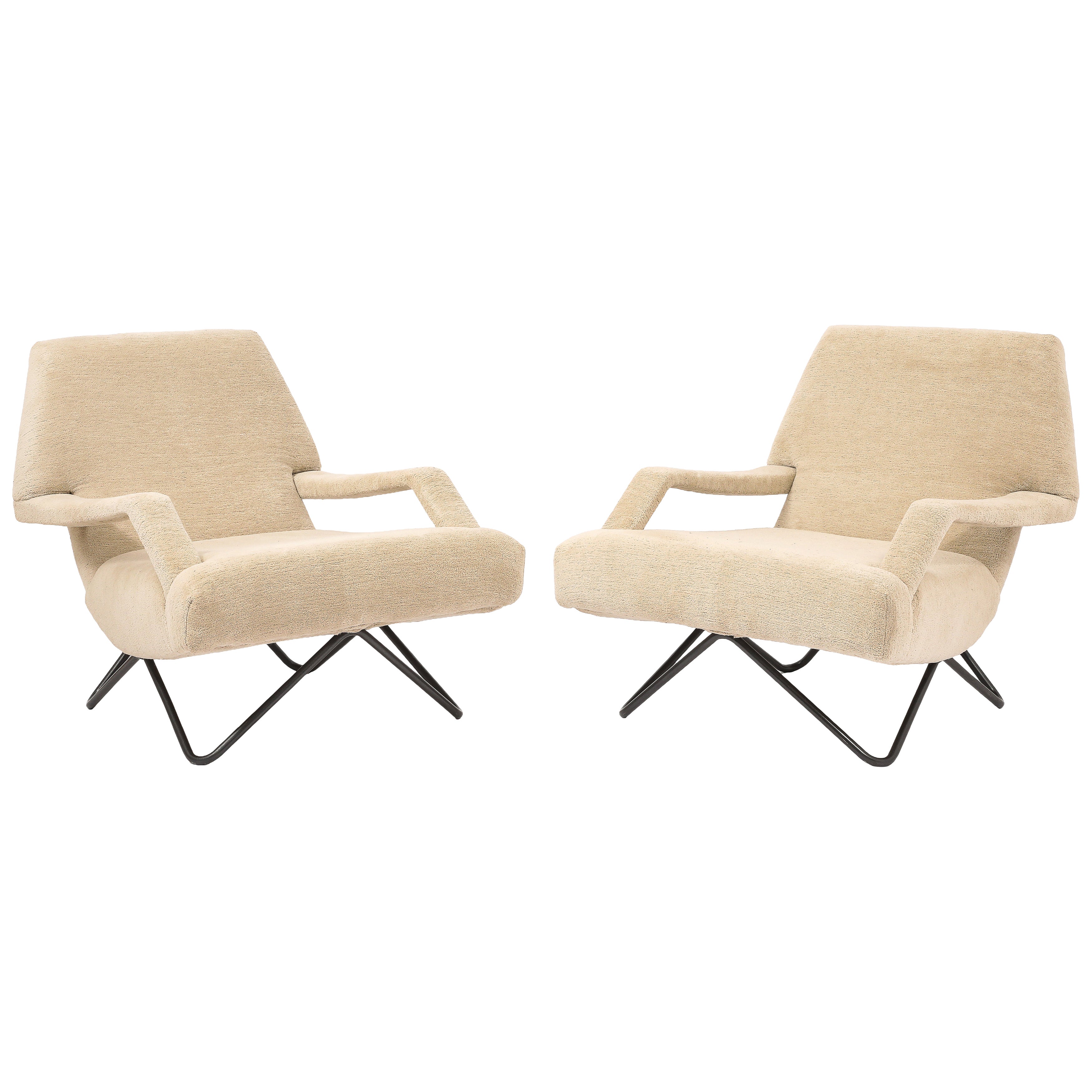 Große elfenbeinfarbene Lounge-Stühle auf gebogenem Stahldrahtgestell - Italien 1960er Jahre im Angebot