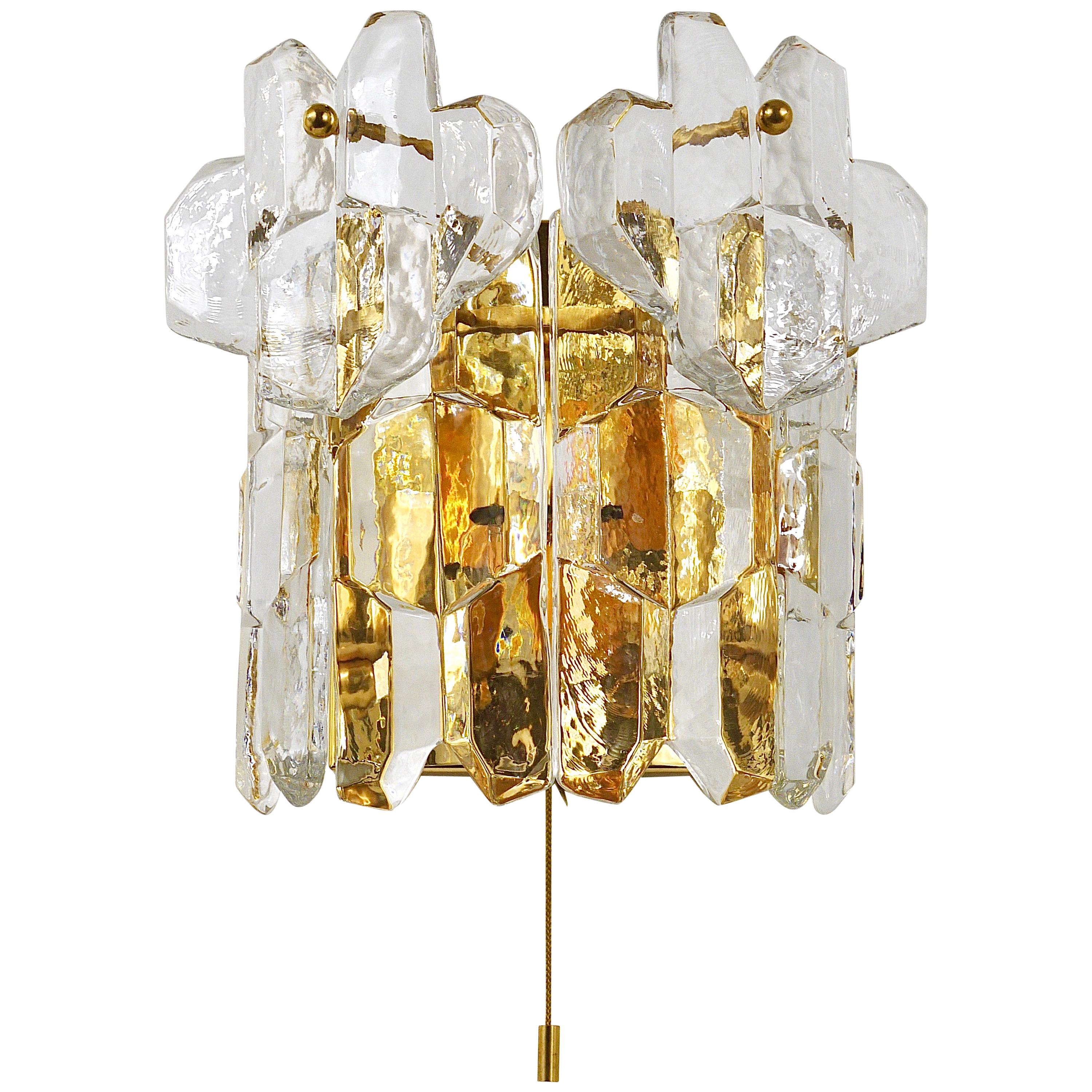 Large J. T. Kalmar Palazzo Midcentury Gilt Brass and Crystal Icicle Glass Scone For Sale