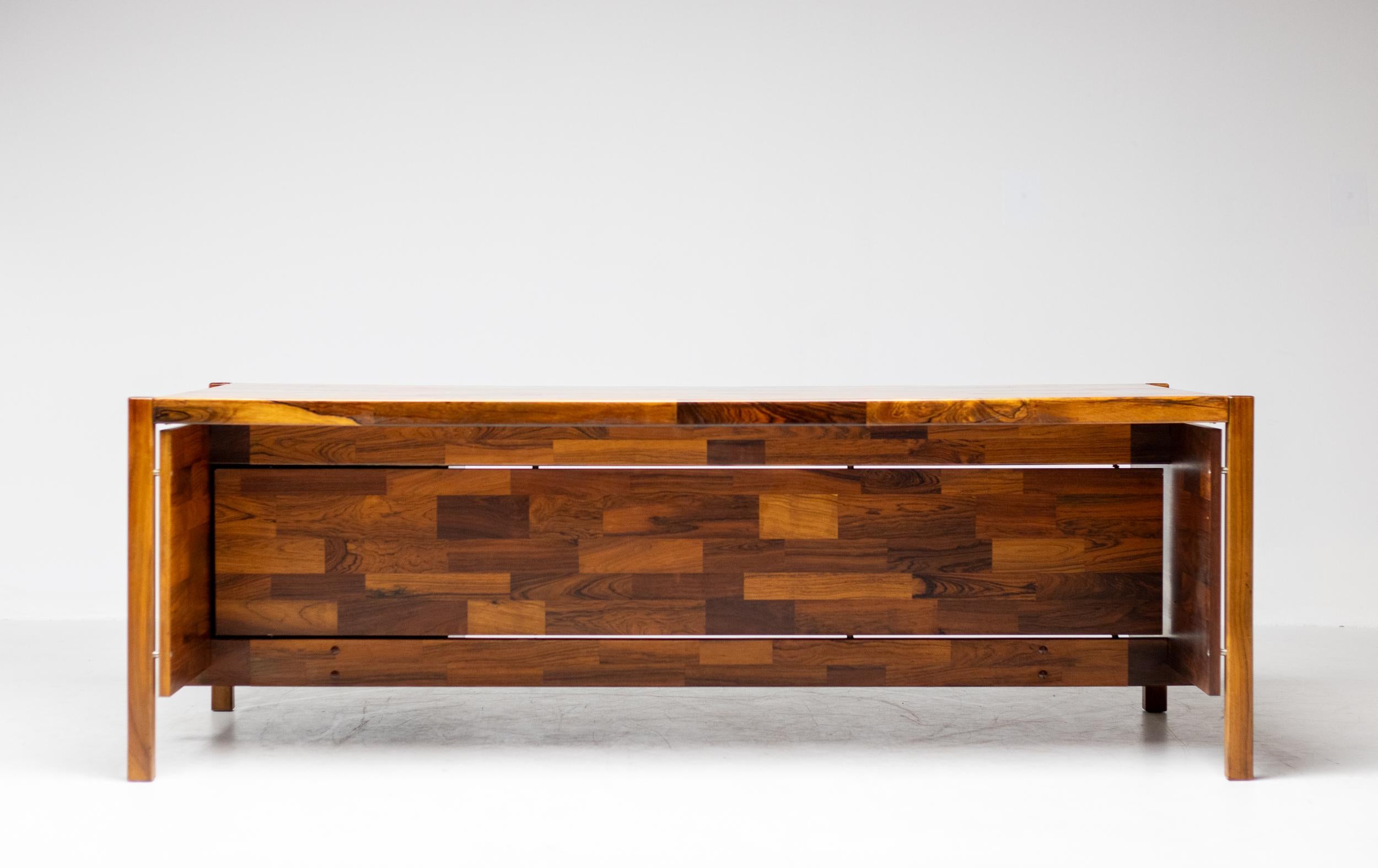 Großer Chefschreibtisch aus Jacaranda von Jorge Zalszupin von L'Atelier San Paulo, 1960 im Angebot 8