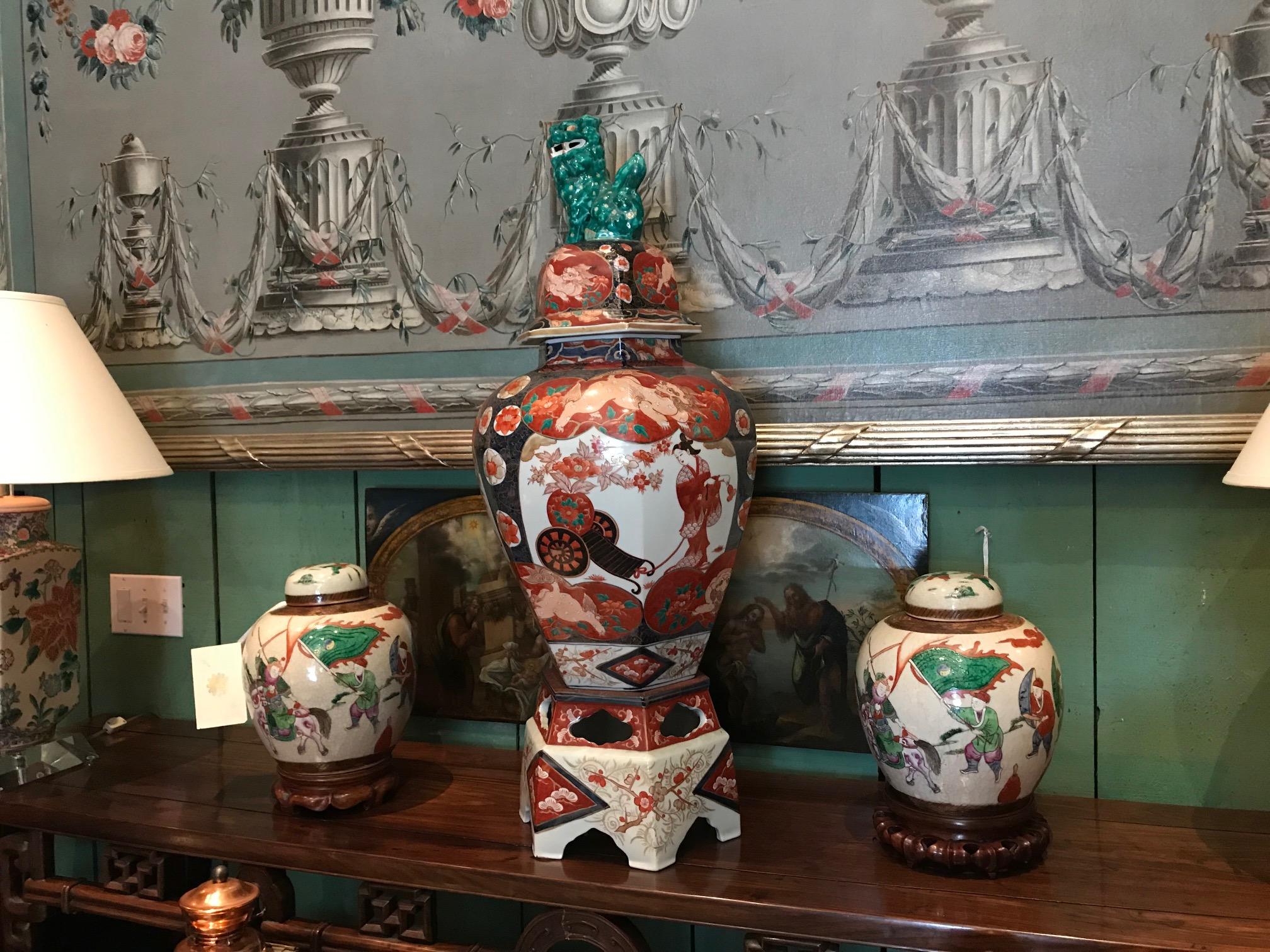 Large 19th C. Imari Temple Jar. center piece Cover vase on a Stand Antiques LA In Good Condition For Sale In West Hollywood, CA