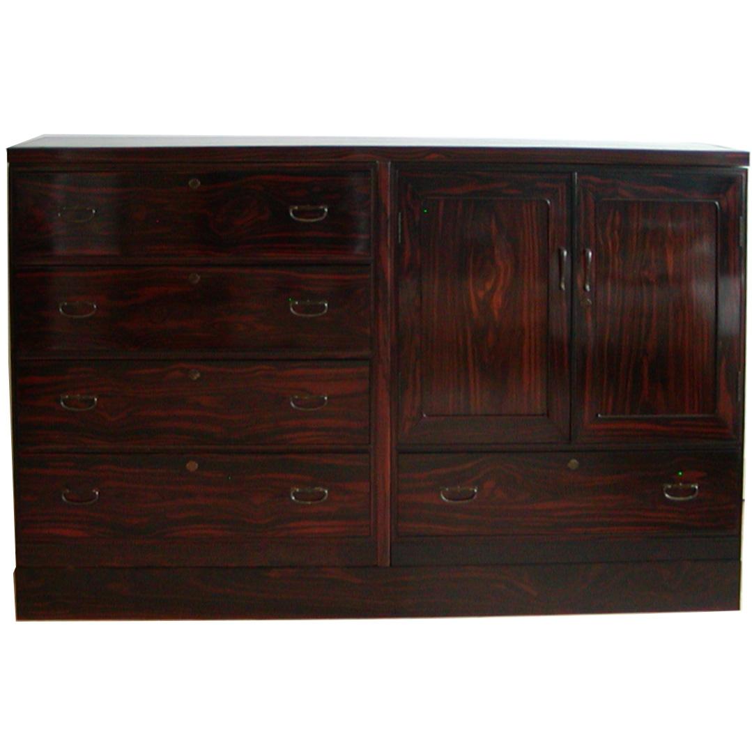 Large Japanese 3-section Clothing Chest For Sale 2