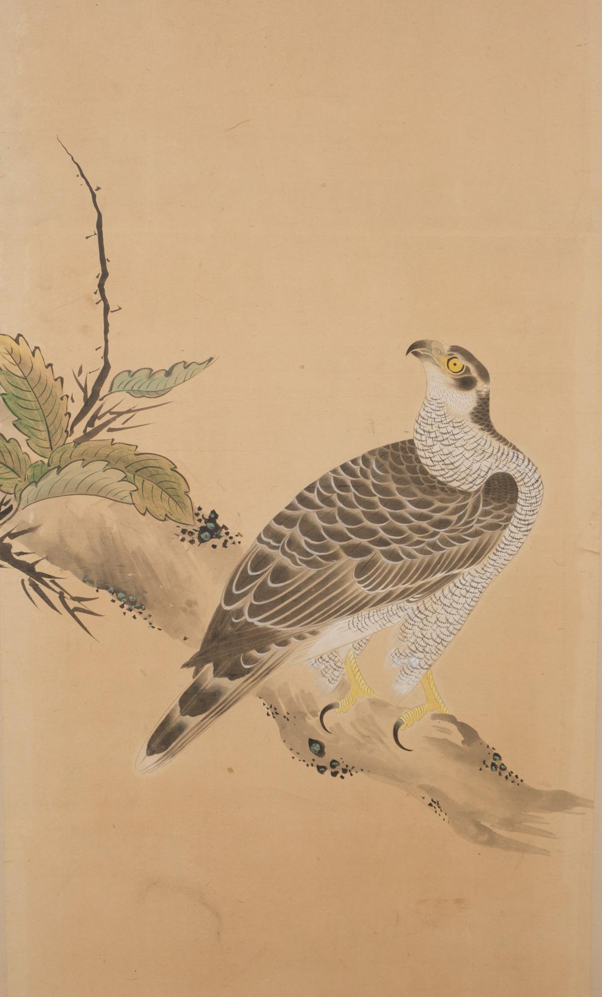 Large Japanese 6-panel byôbu 屏風 (folding screen) of perched taka 鷹 (hawks) In Good Condition In Amsterdam, NL