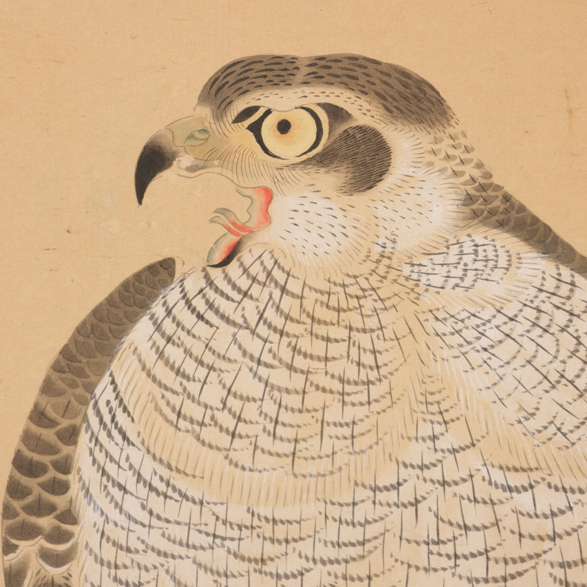 Large Japanese 6-panel byôbu 屏風 (folding screen) of perched taka 鷹 (hawks) For Sale 1