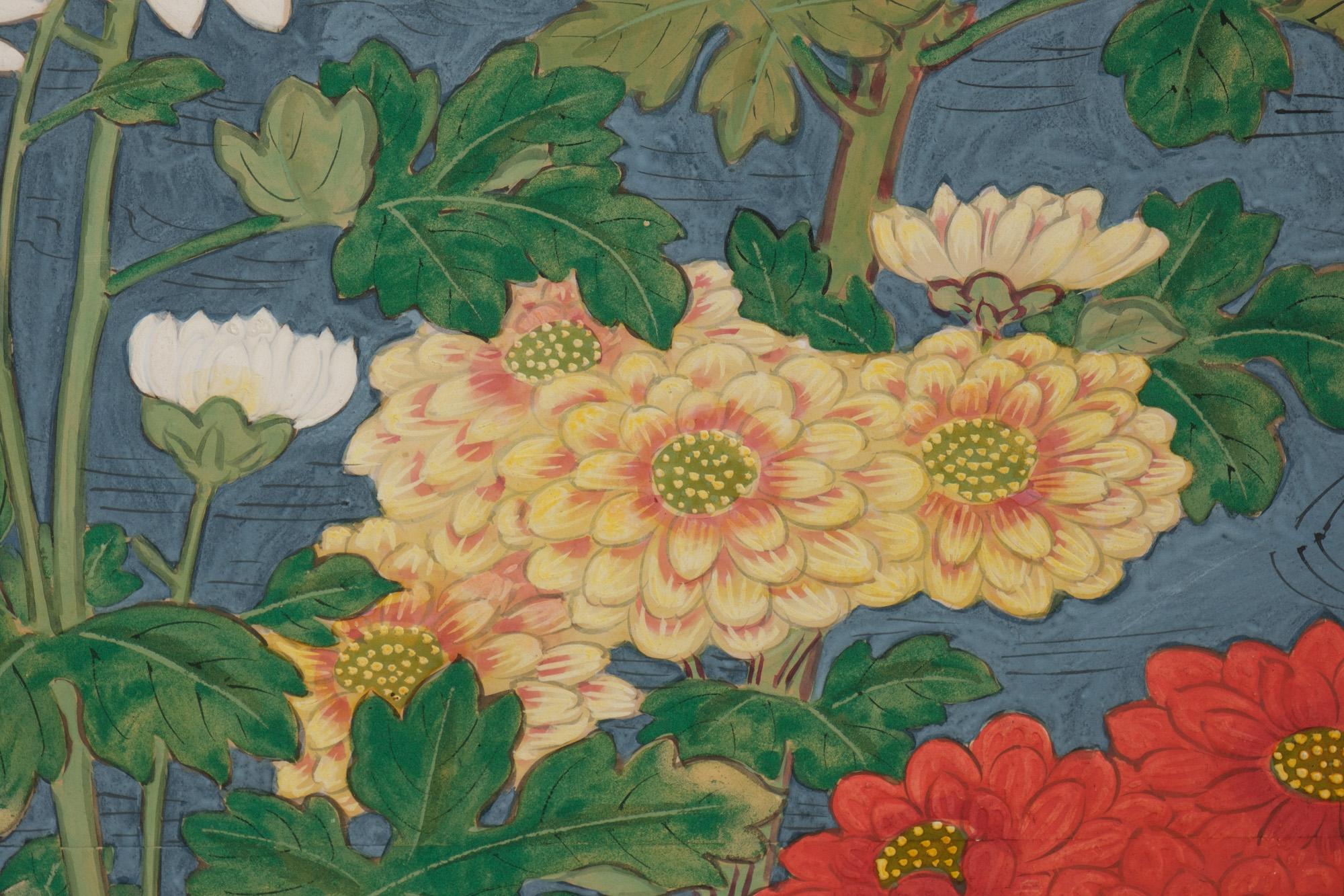 Large Japanese 6-panel byôbu 屏風 (folding screen) with chrysanthemum garden In Good Condition For Sale In Amsterdam, NL