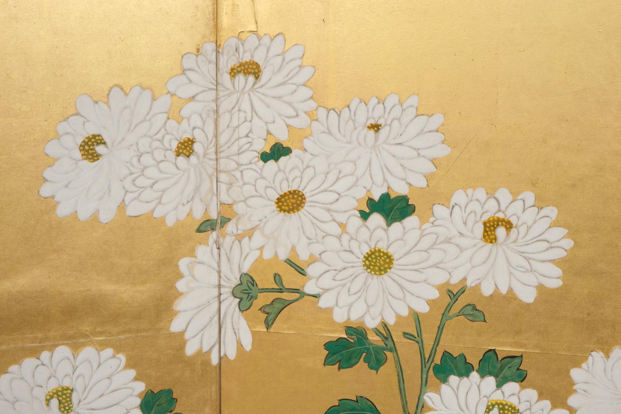 Large Japanese 6-panel byôbu 屏風 (folding screen) with chrysanthemum garden For Sale 1