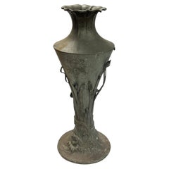 Großer Japaner  Antike Bronze-Gartenvase aus der Zeit des Jugendstils
