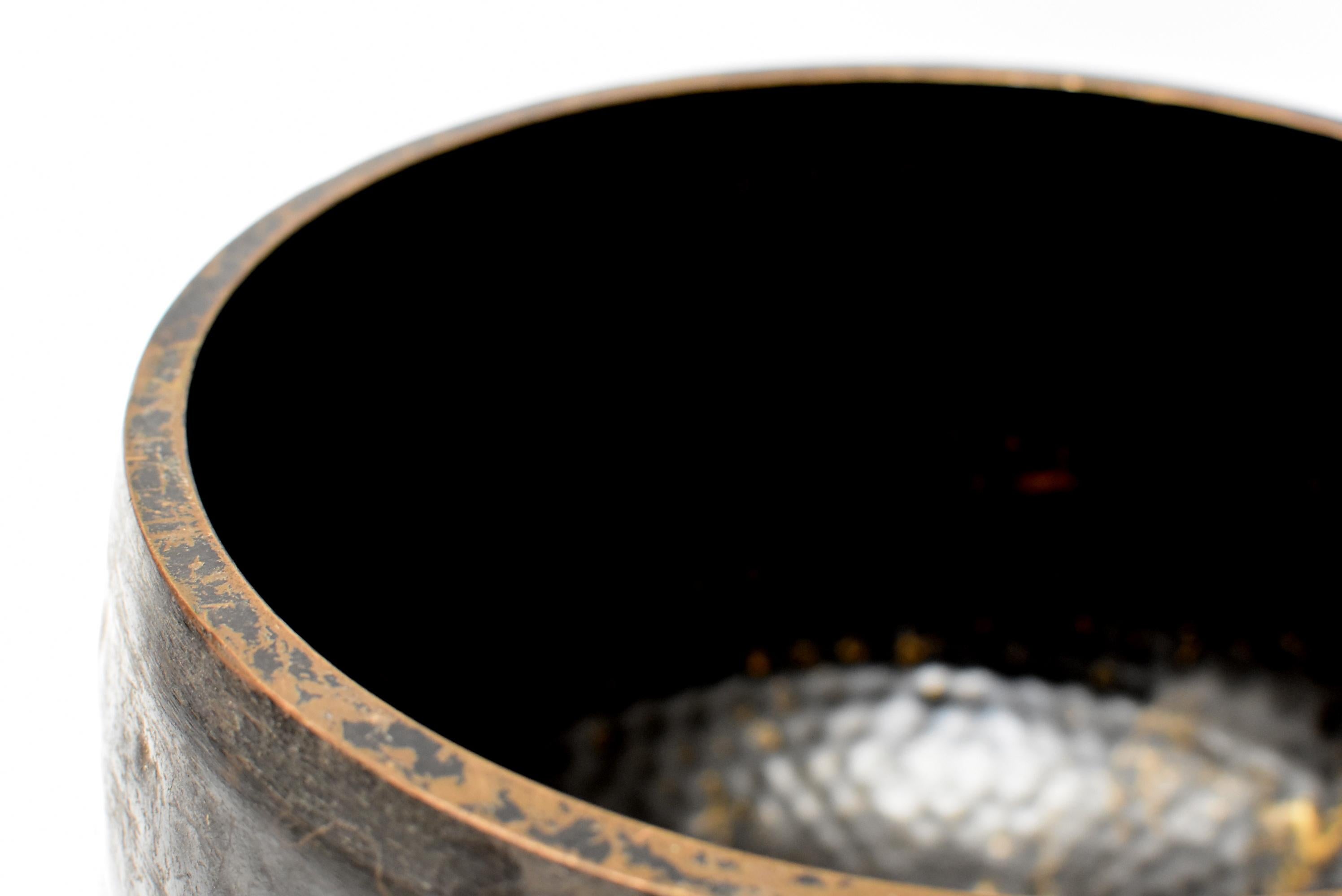 Large Japanese Antique Bronze Singing Bowl 1, Black, Hand Hammered 7