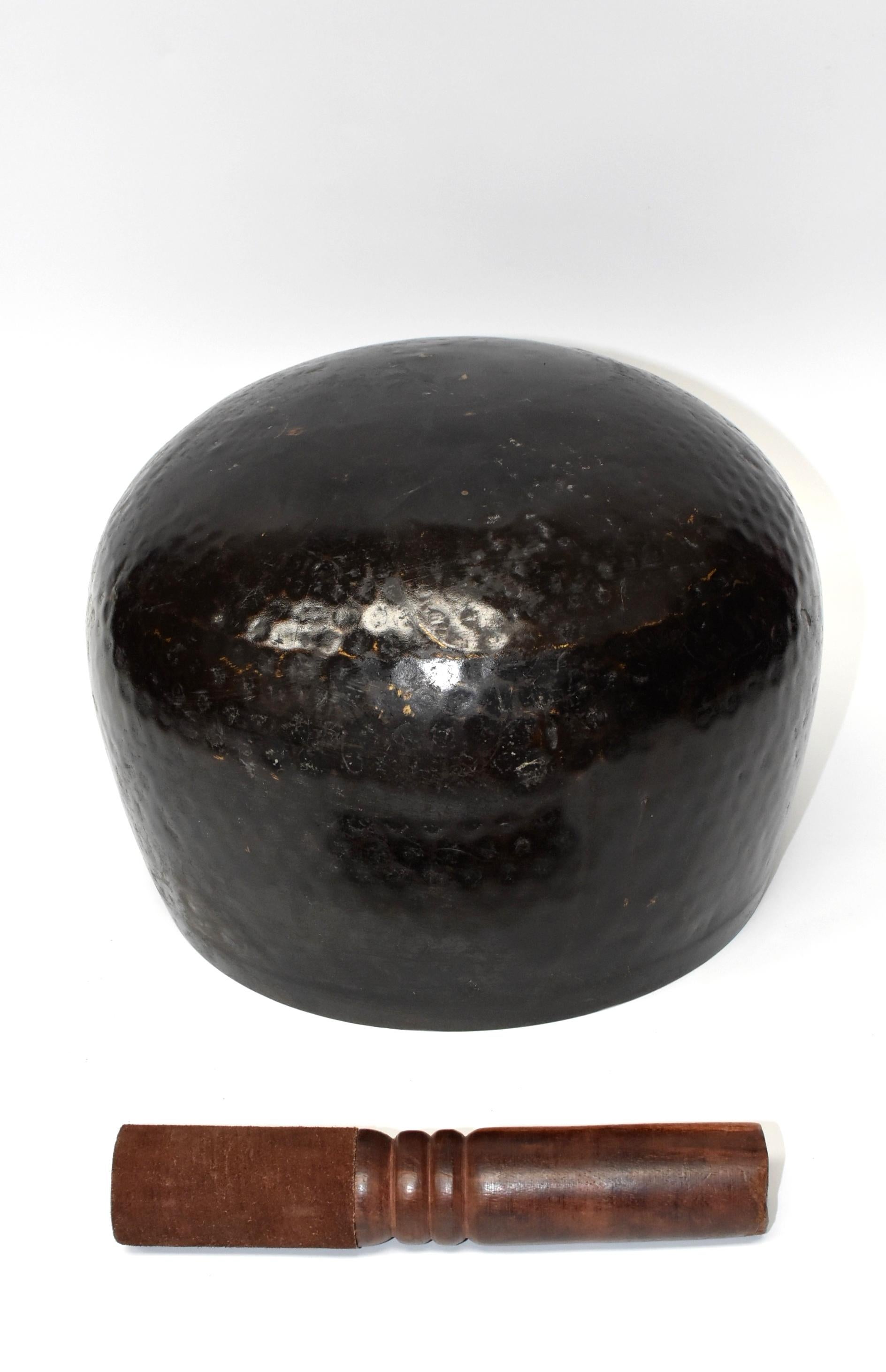 Large Japanese Antique Bronze Singing Bowl 1, Black, Hand Hammered 10