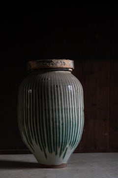 Large Japanese Antique Shigaraki Cha Tsubo, Ao Sudare Green Drip Glaze Tea jar