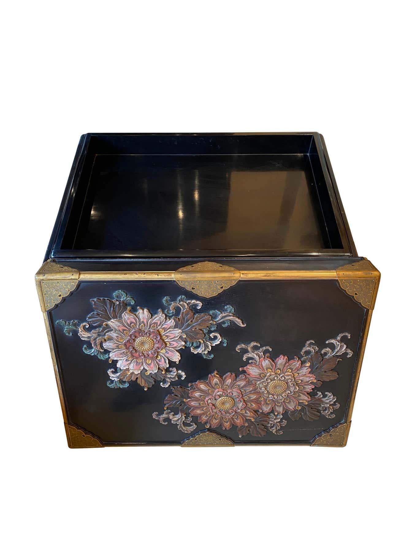 Large Japanese Black Lacquered Storage Chest, 19th Century For Sale 12