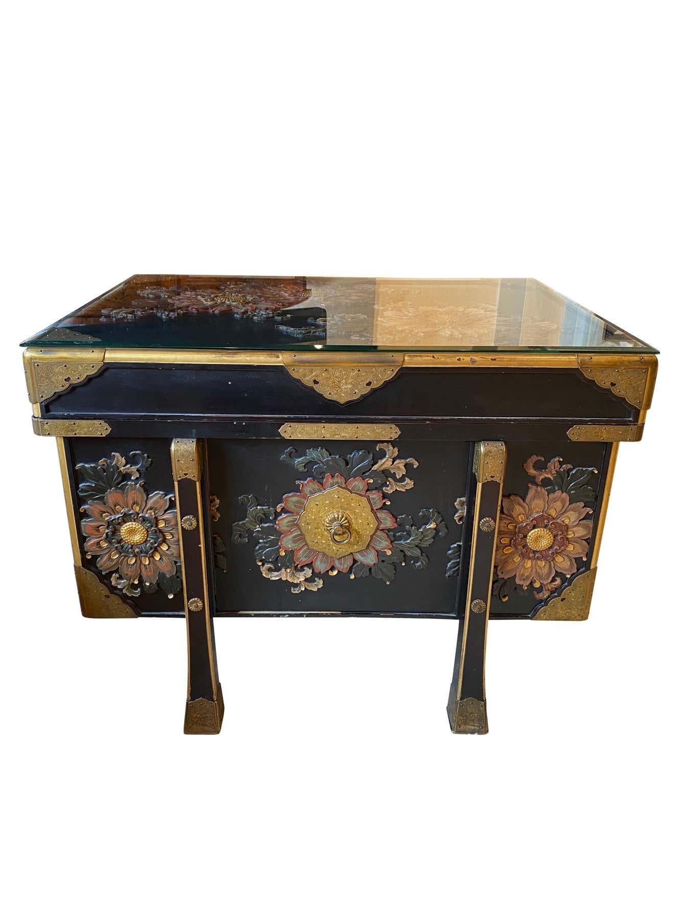 Wood Large Japanese Black Lacquered Storage Chest, 19th Century For Sale