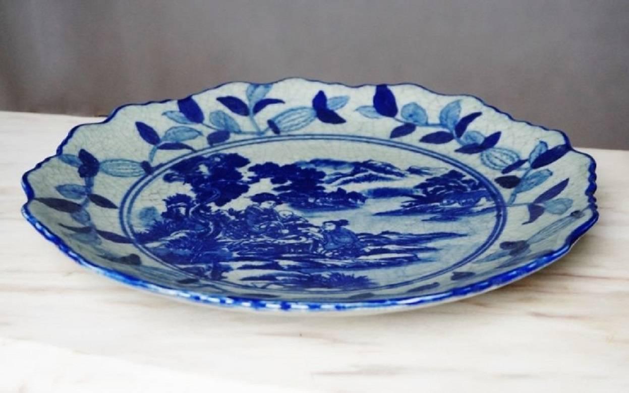 Inglese Grande vaso con manico in ceramica blu e bianca del giapponismo con sottopiatto, brocca in vendita