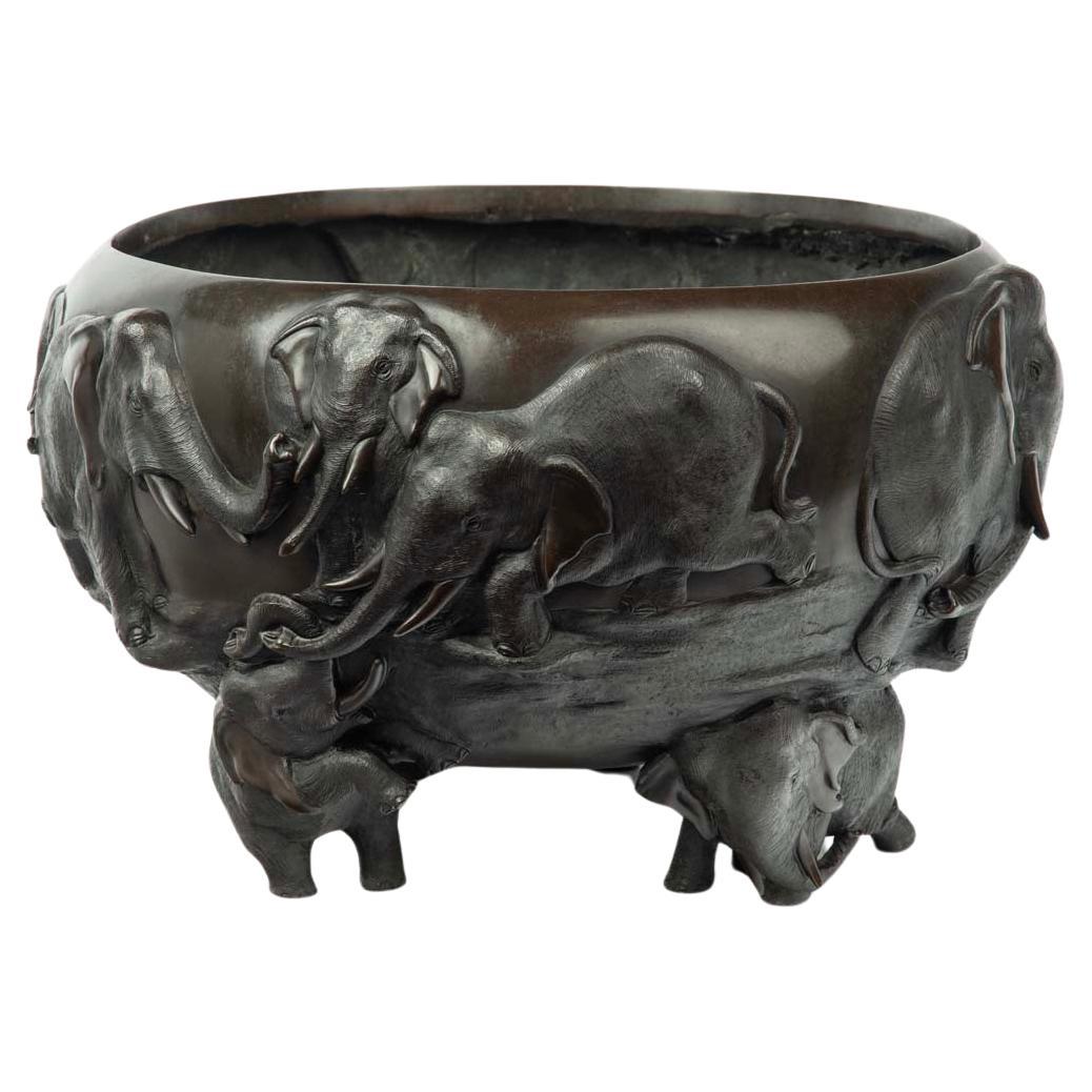 Large Japanese Bronze Elephant Jardiniere - Genryusai Seiya For Sale